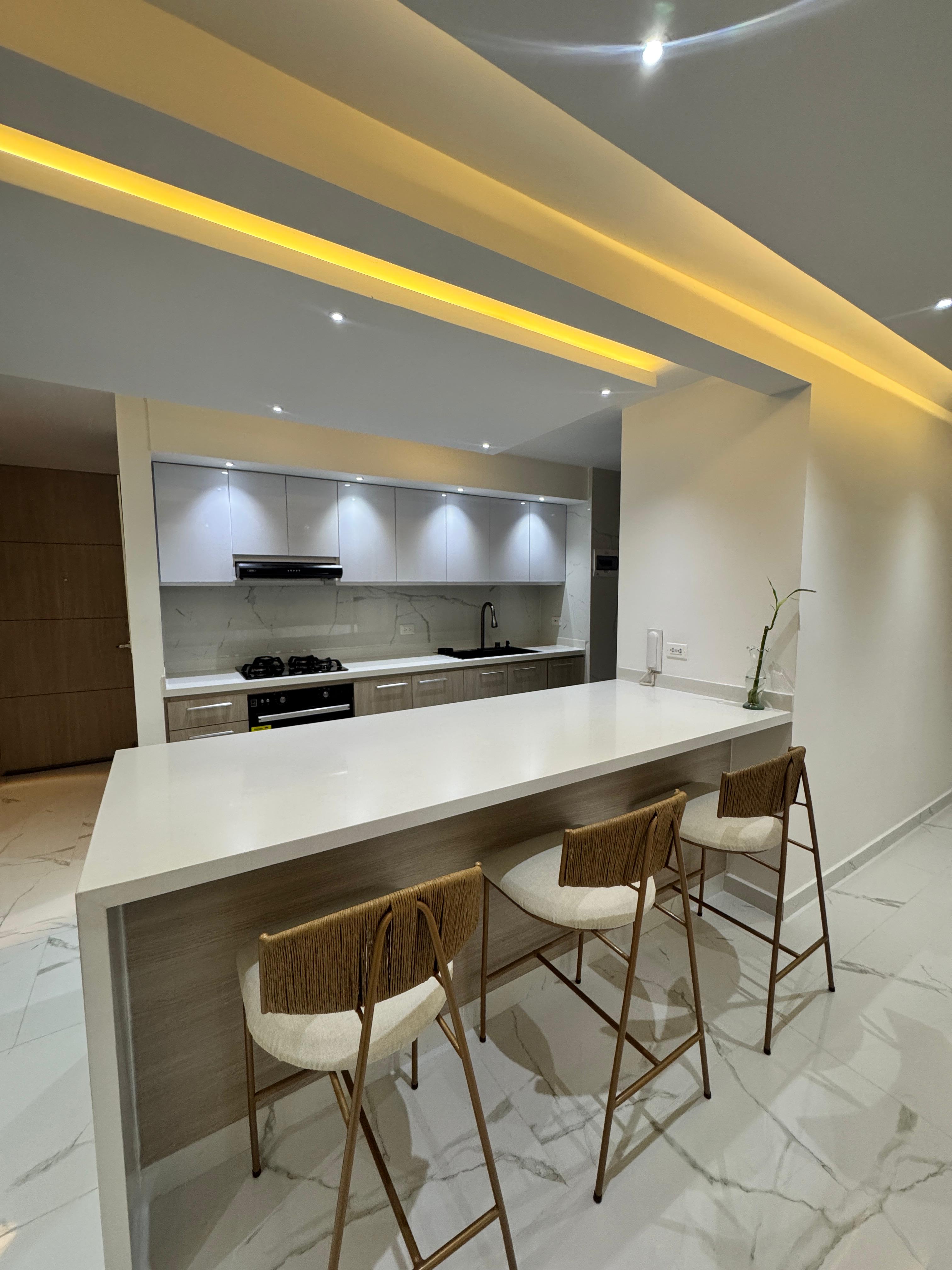 VENTA DE APARTAMENTO DE LUJO EN BOCHALEMA Y y K CALI SUR