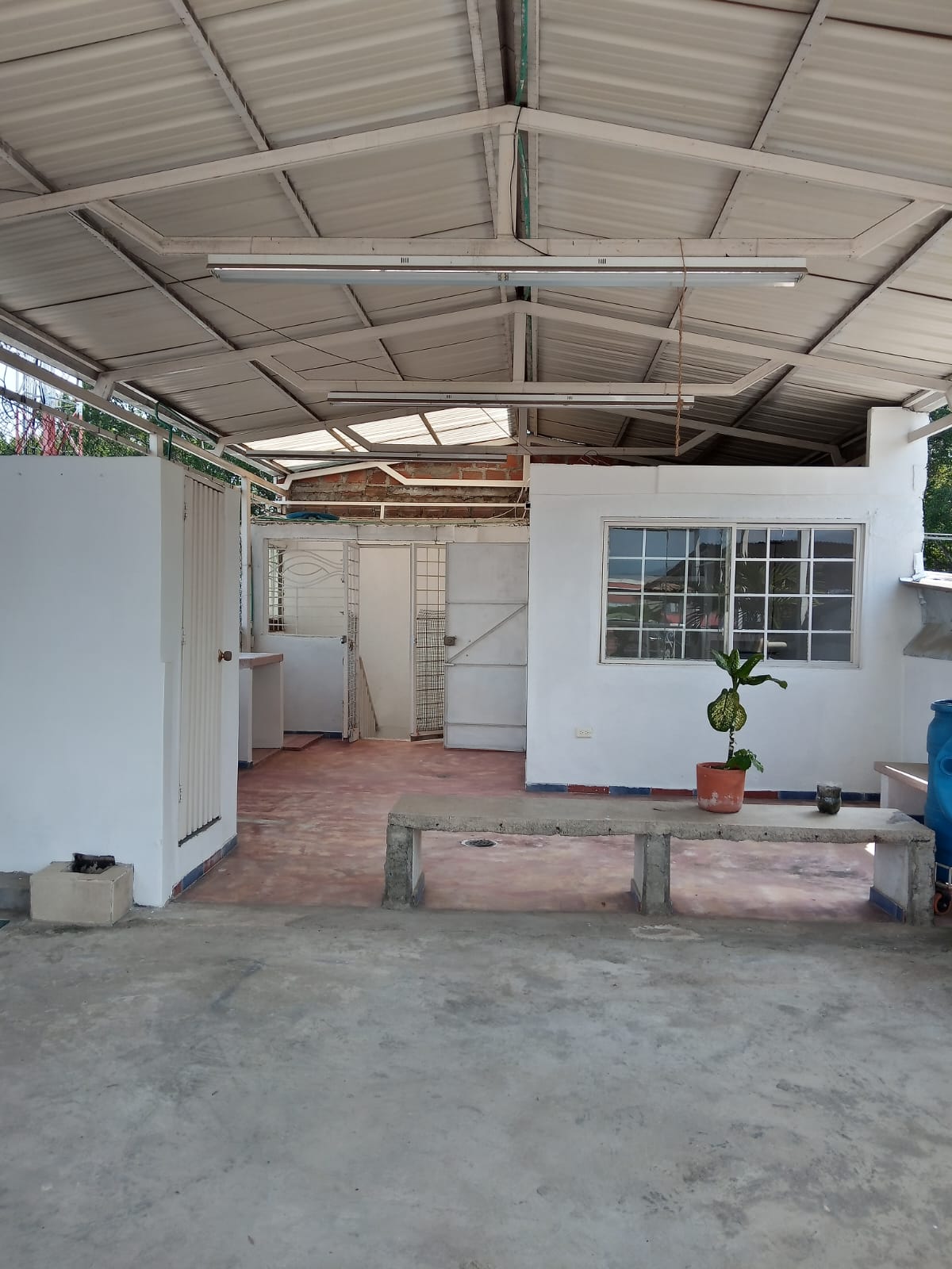 CASA MULTIFAMILIAR EN VENTA, B. NAPOLES, SUR, CALI CH-MN