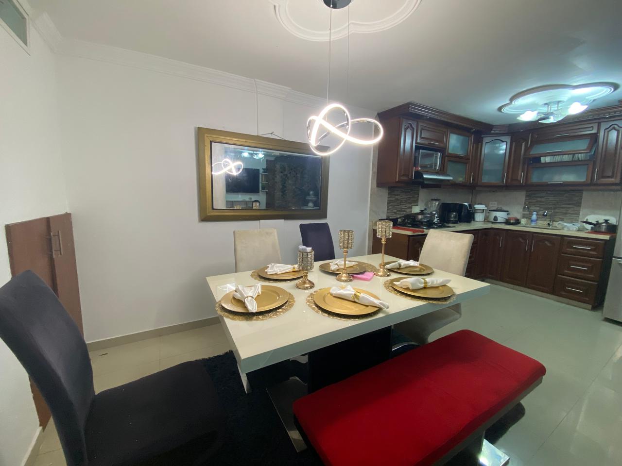 VENTA DE CASA UNIFAMILIAR EN CIUDAD 2000