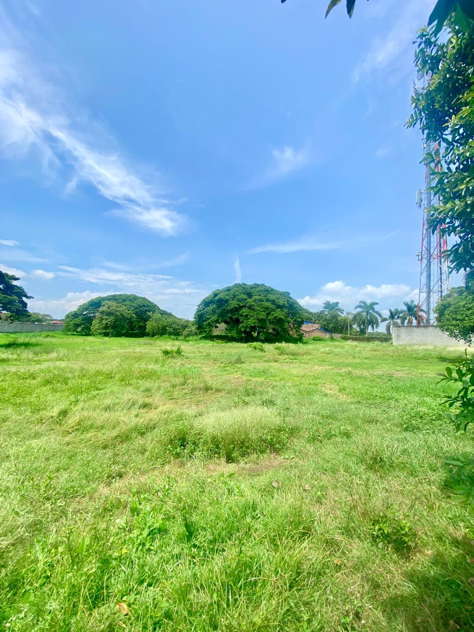 LOTE ESQUINERO DE 14.400MTS sobre vía principal Cali-Rozo