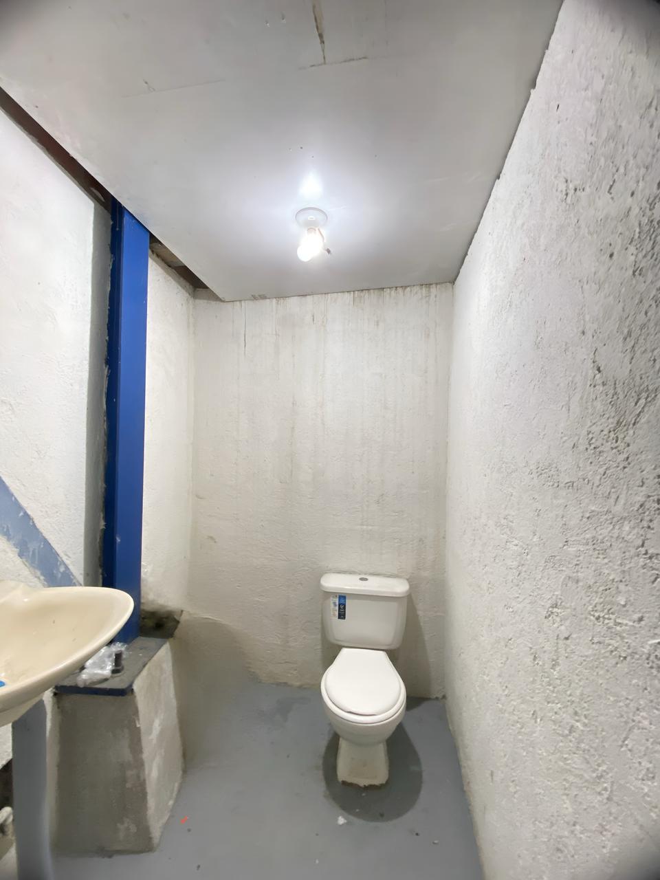 SE VENDE BODEGA DE 861MTS EN EL TRONCAL