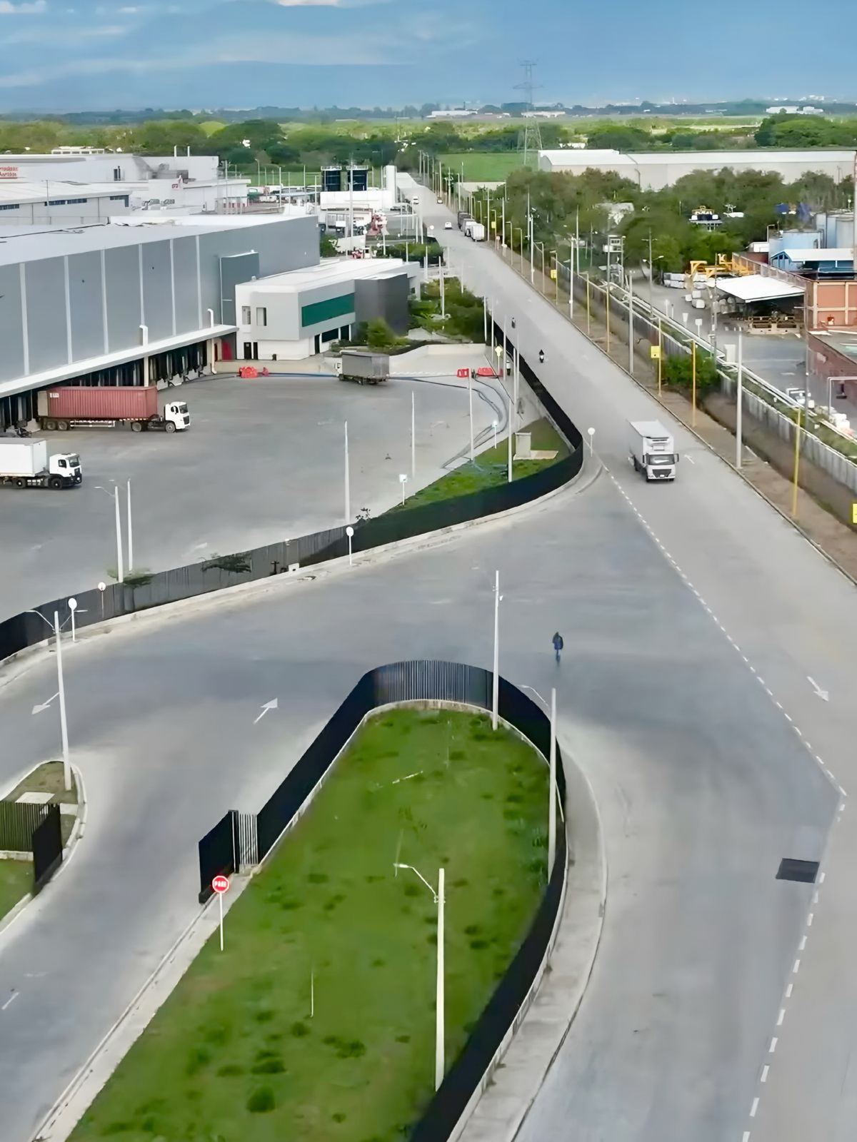 LOTE INDUSTRIAL DE 3.000MTS A 10 MINUTOS DEL AEROPUERTO DE PALMIRA