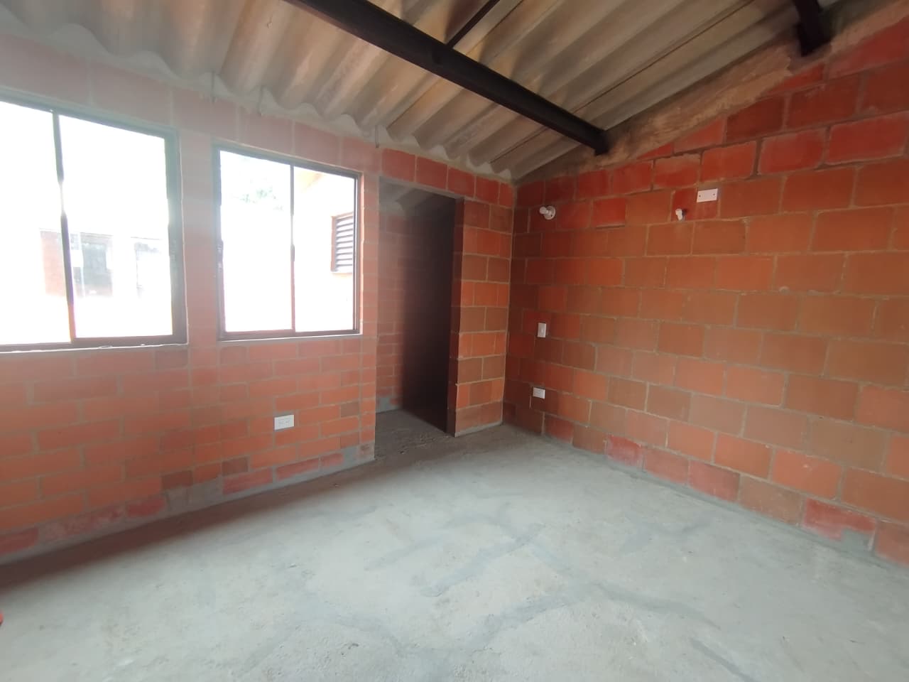 VENTA CASA OBRA GRIS CONJUNTO RES. ENTREVIENTOS JAMUNDI CH