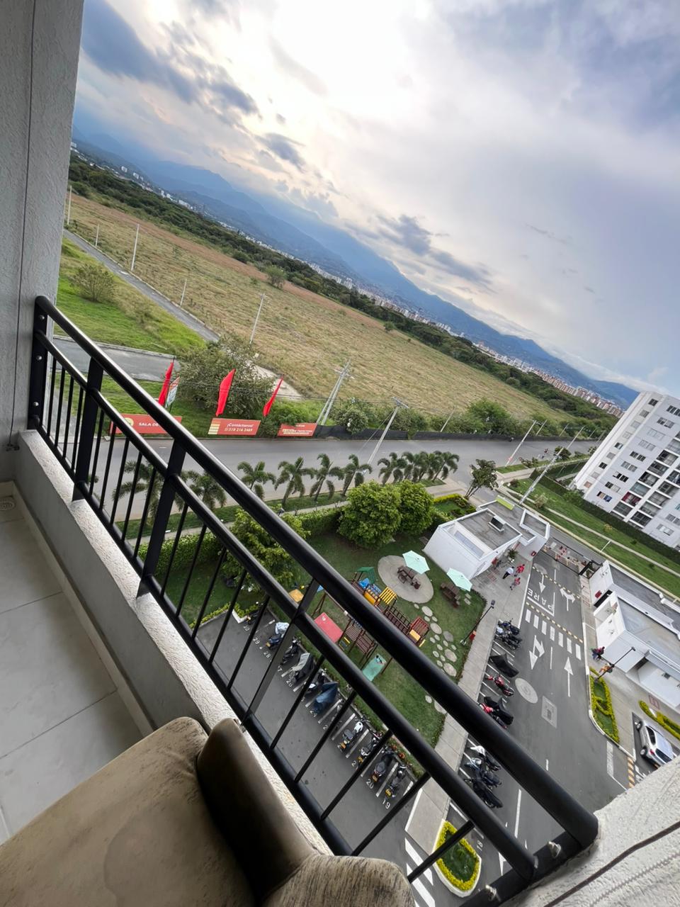 SE VENDE APARTAMENTO PISO 8 EN HACIENDA KACHIPAY - BOCHALEMA JT