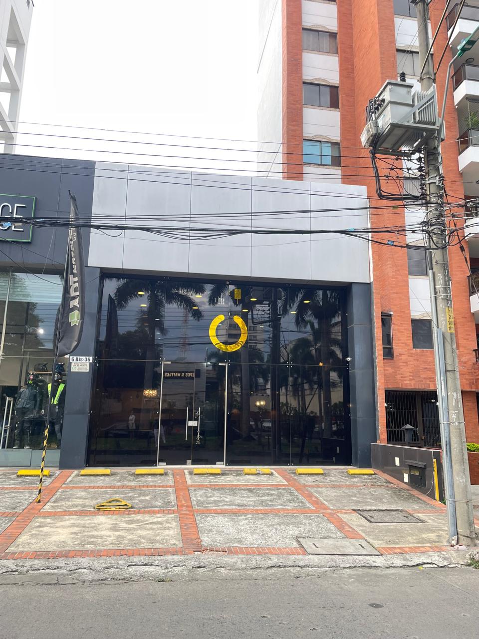 Se Vende Local - Santa Monica - Cali -152m2