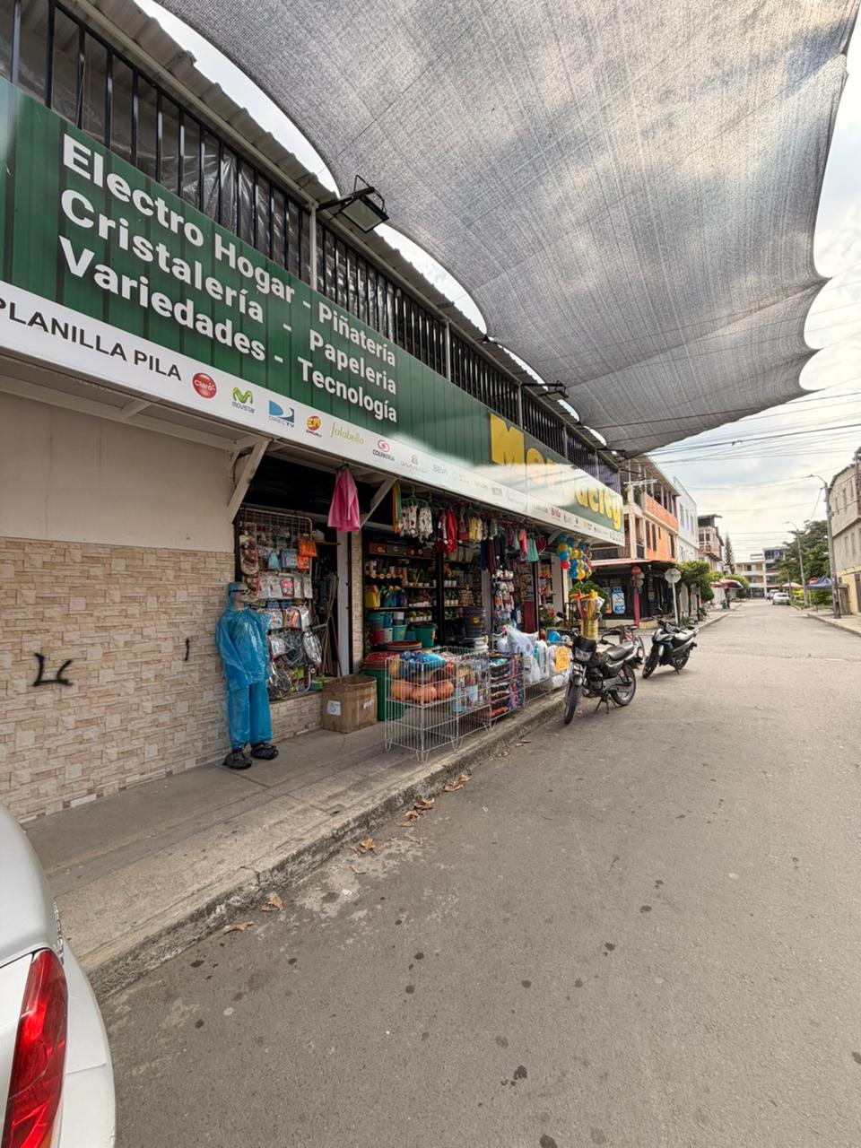 VENTA LOCAL COMERCIAL ESQUINERO, 2 NIVELES, CIUDAD DEL CAMPO, CH-DT