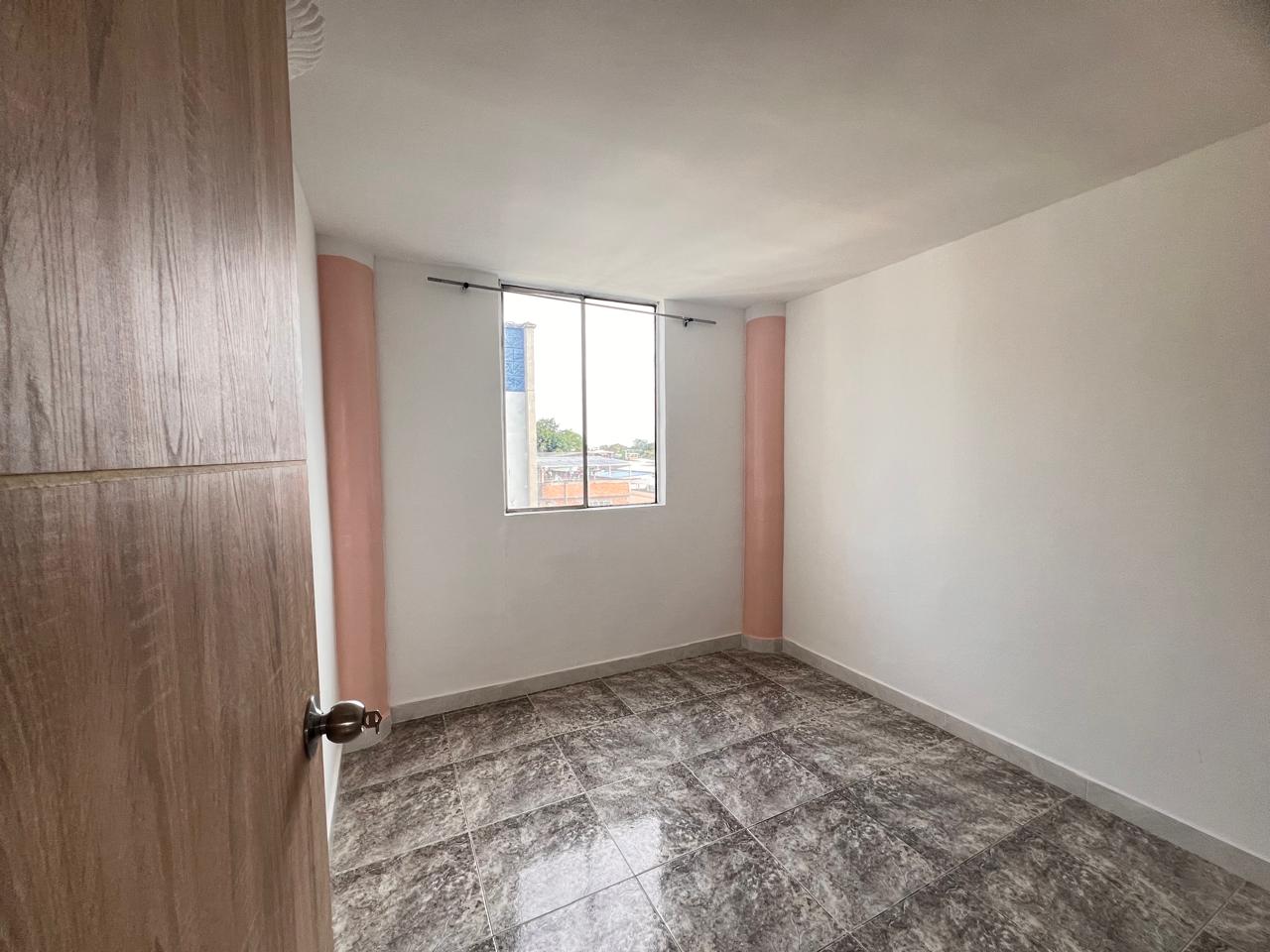 Apartamento En Venta Conj. Kumanday B/ Barranquilla - Norte - Cali KF