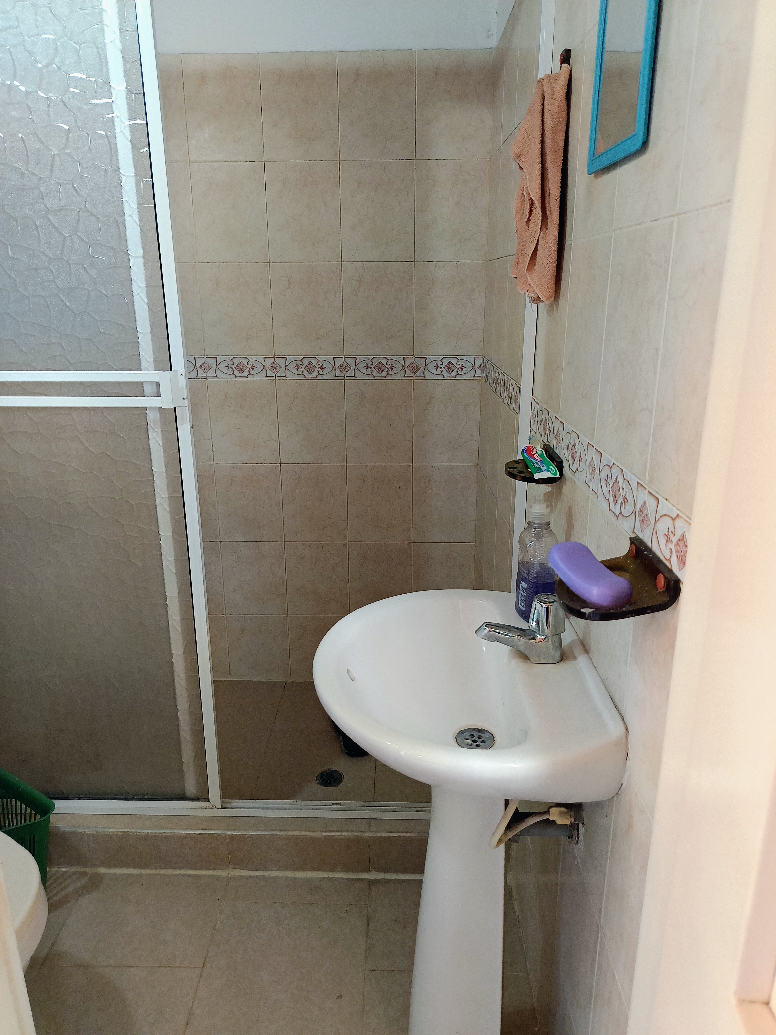 VENTA CASA UNIFAMILIAR ORIENTE PETECUY 2