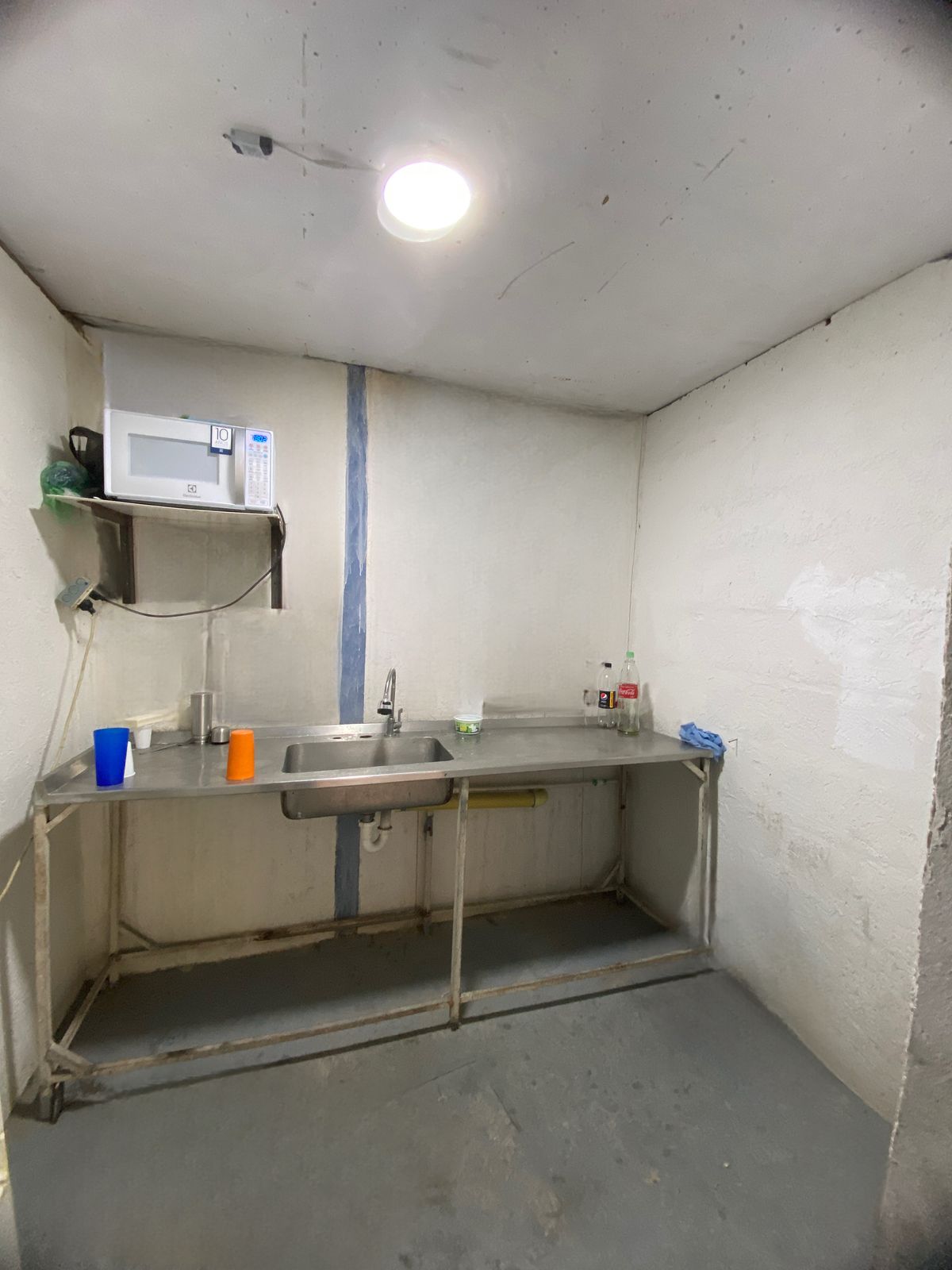 SE VENDE BODEGA DE 861MTS EN EL TRONCAL