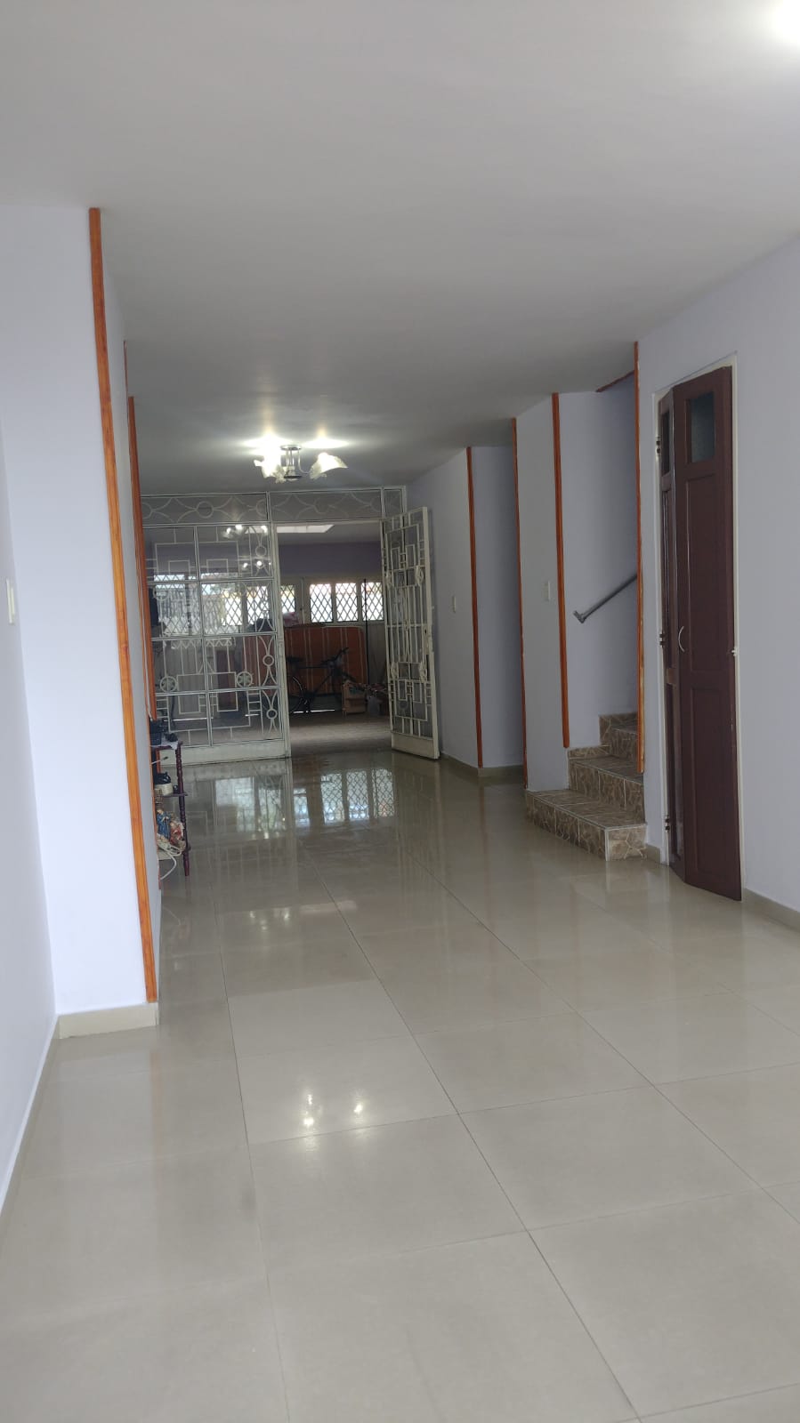 SE VENDE CASA BARRIO SANTA ISABEL