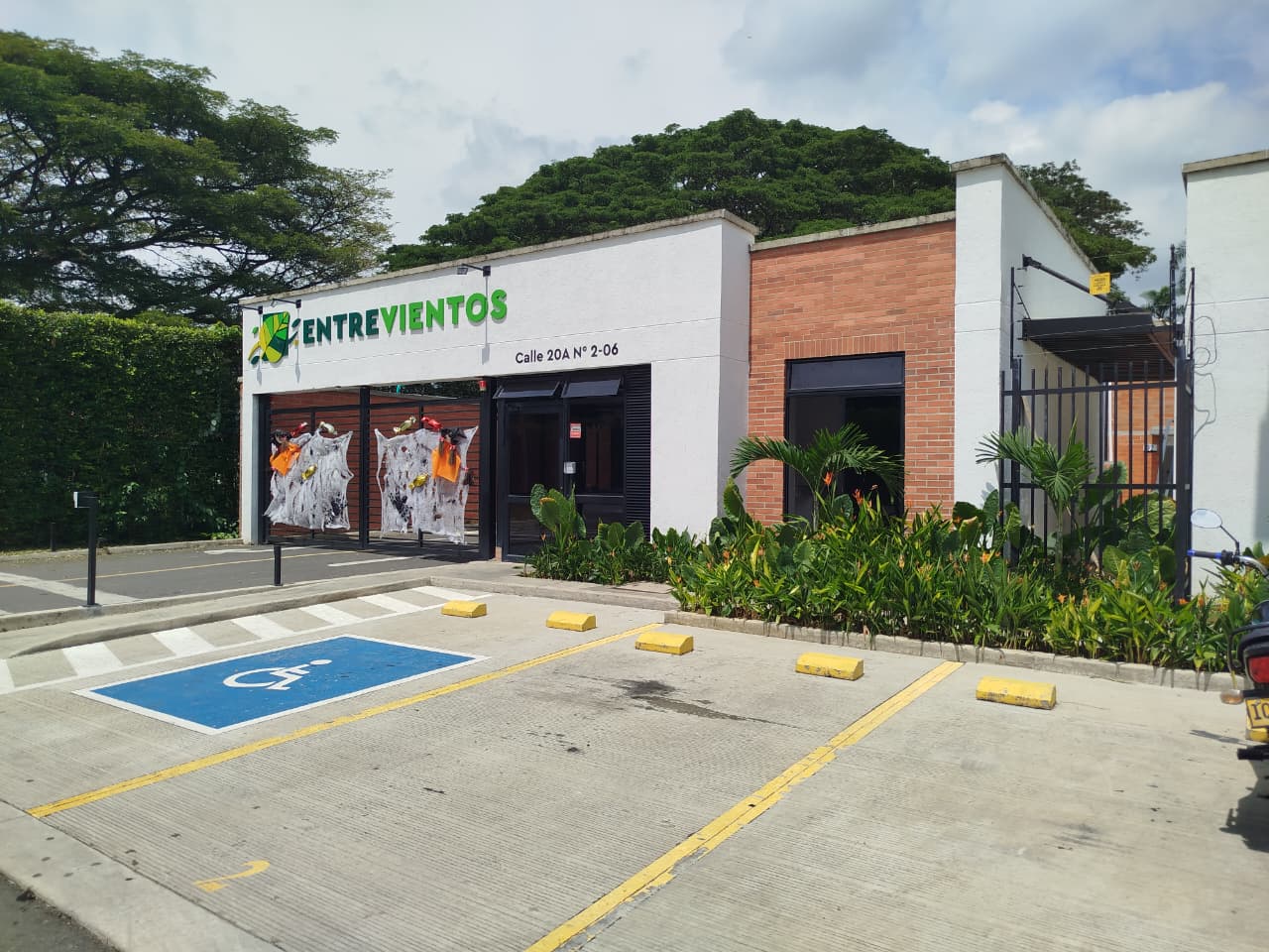 VENTA CASA OBRA GRIS CONJUNTO RES. ENTREVIENTOS JAMUNDI CH