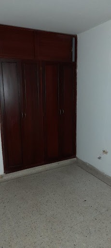 SE VENDE CASA C CORDOBA 3 PISOS INDEPENDIENTES, BENF RENTA RQ