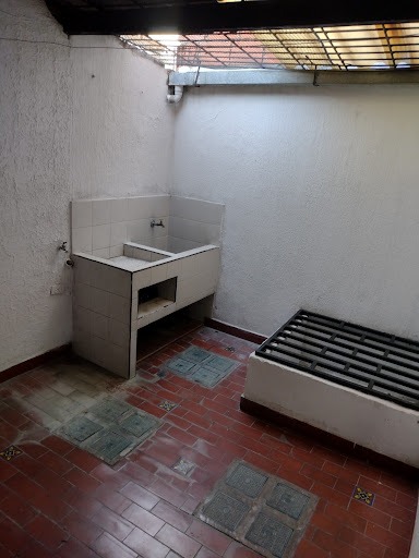 SE VENDE CASA EN SANTA BARBARA
