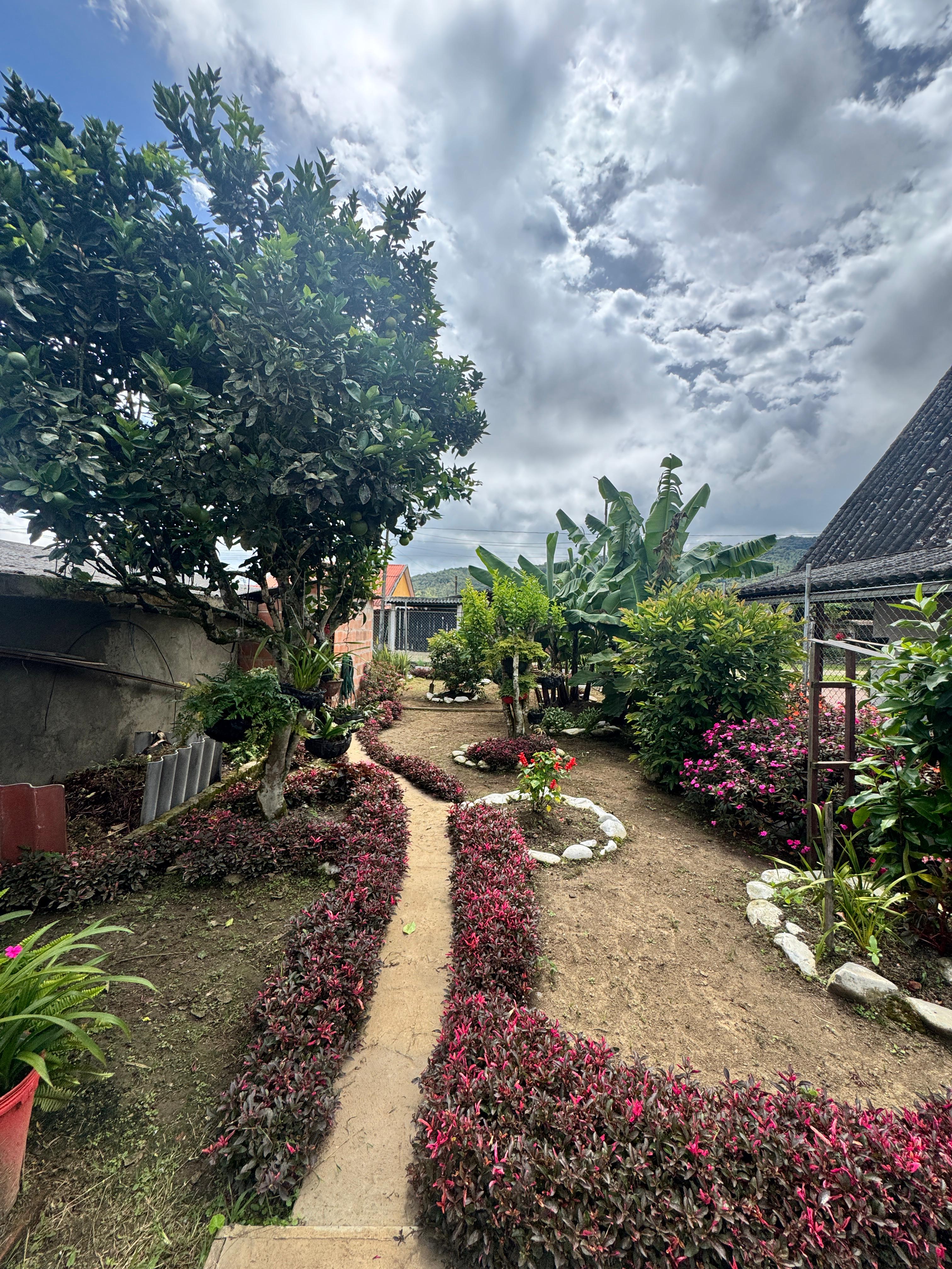 VENTA DE CASA CAMPESTRE EN EL QUEREMAL YK