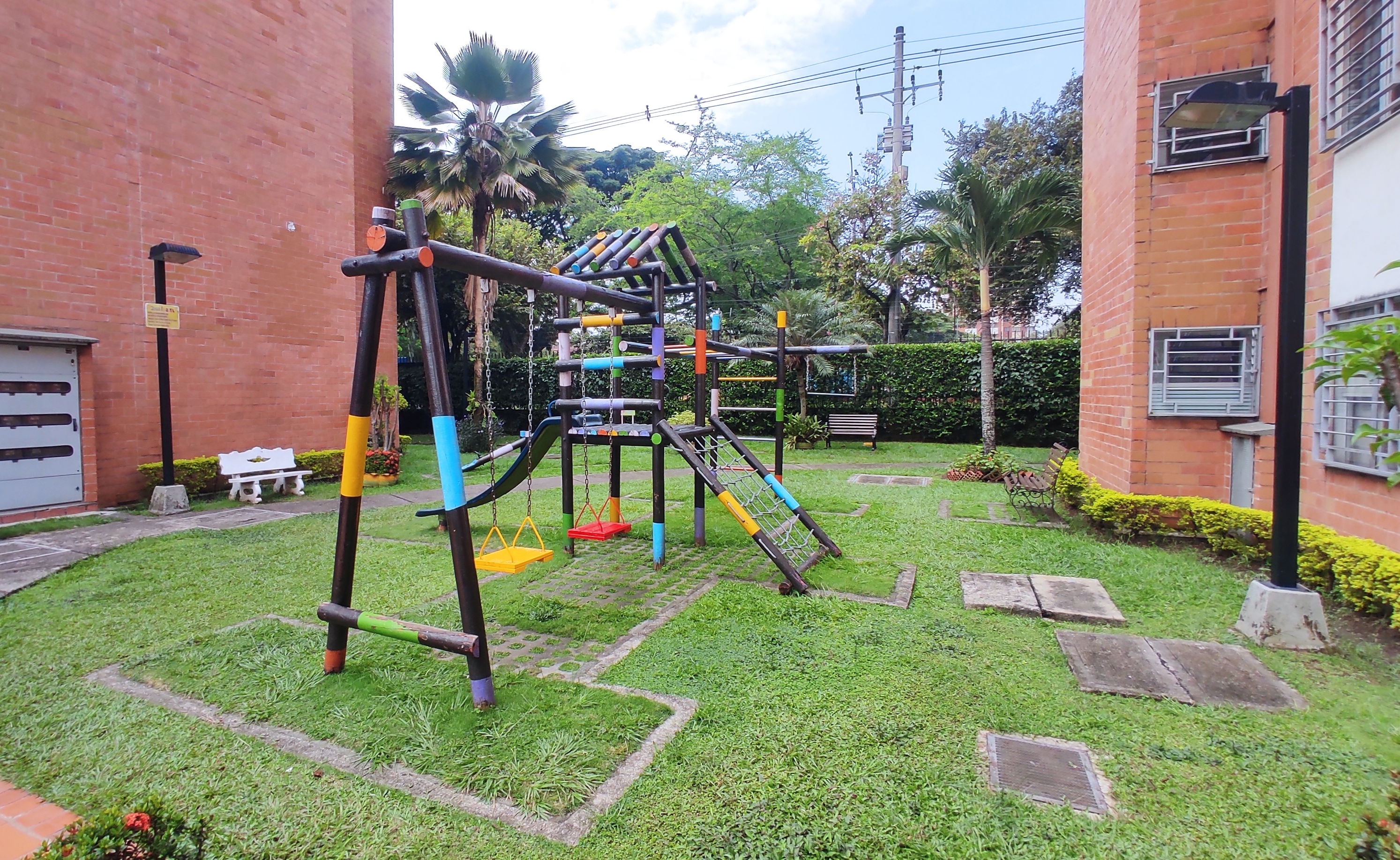 VENTA DE APARTAMENTO EN LA HACIENDA, CALI
