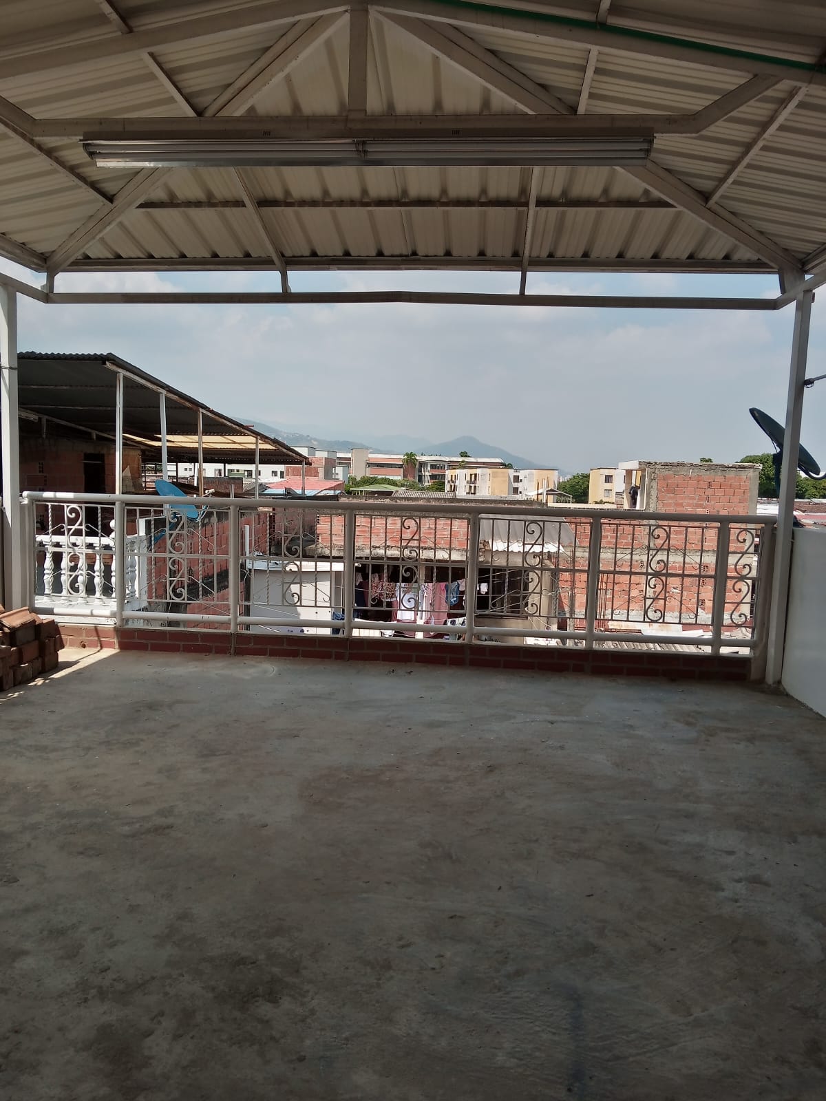 CASA MULTIFAMILIAR EN VENTA, B. NAPOLES, SUR, CALI CH-MN