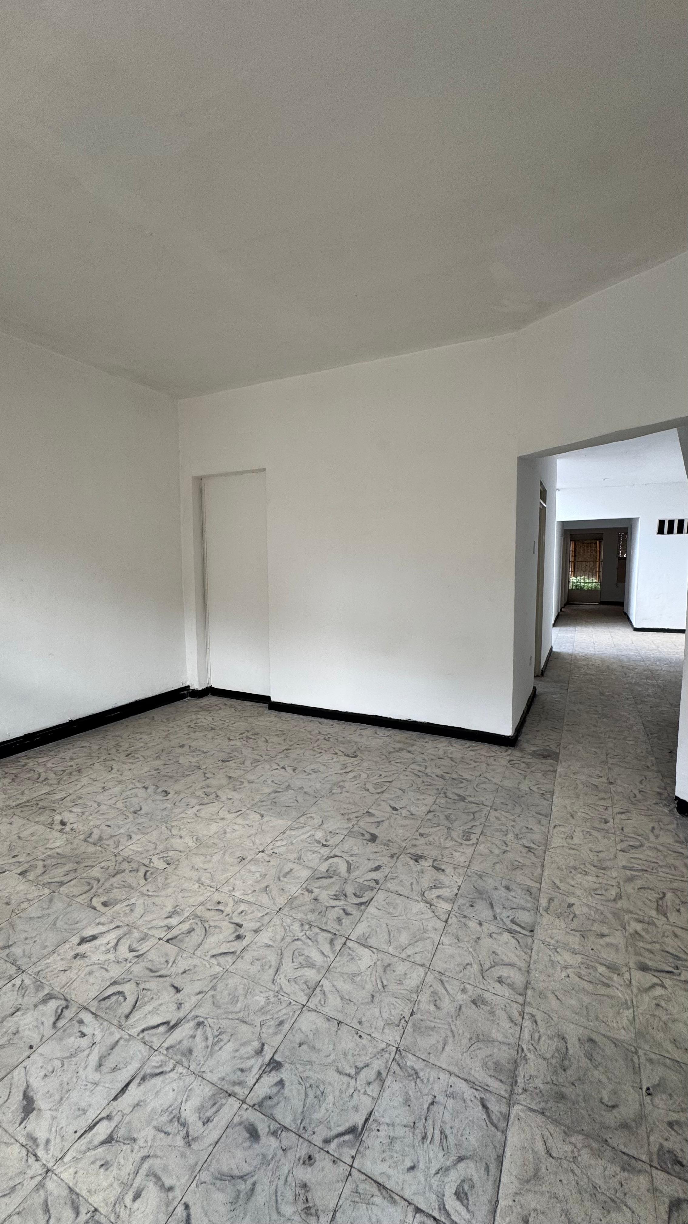 VENTA CASA BARRIO SANTA ELENA