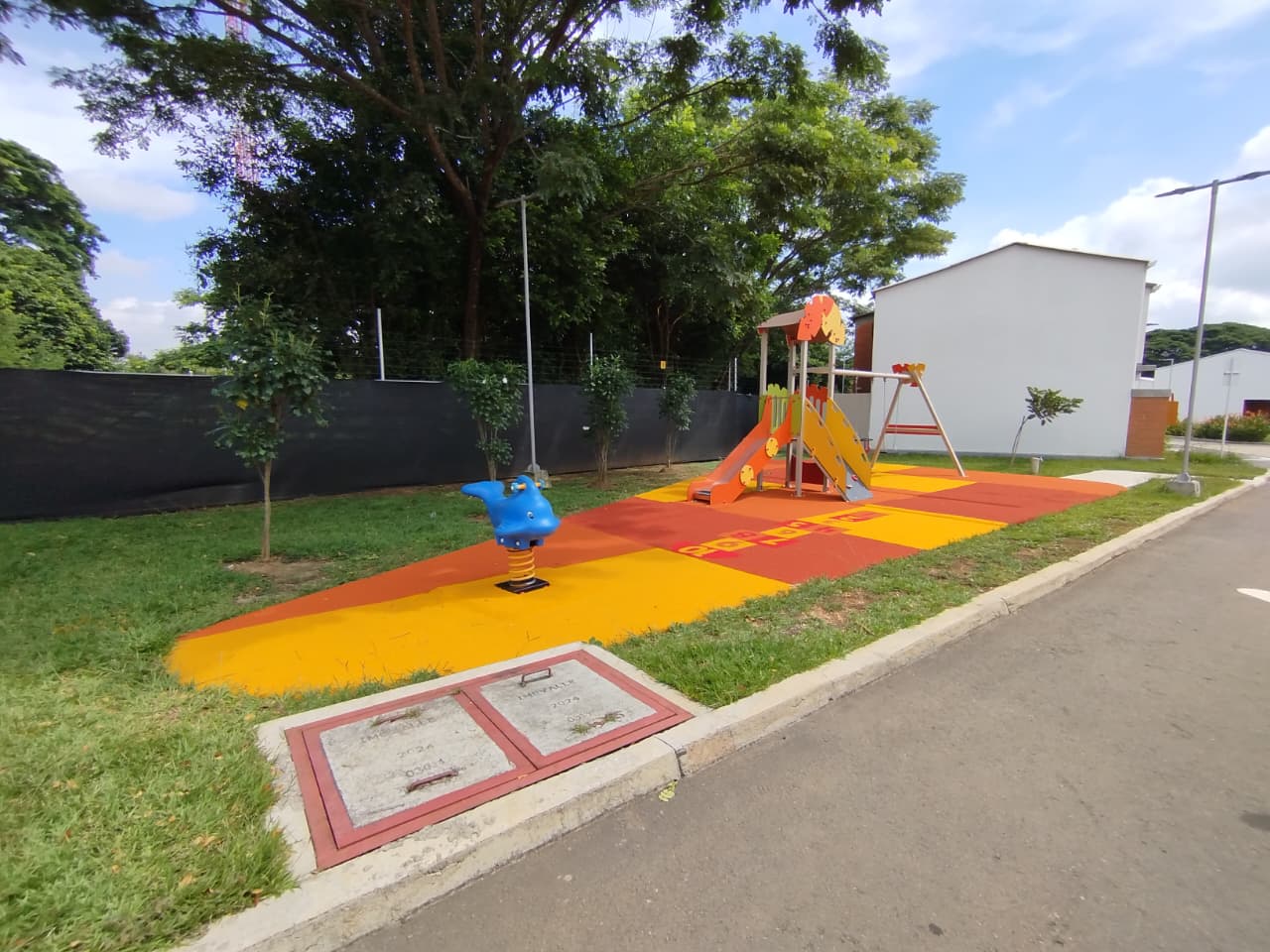 VENTA CASA OBRA GRIS CONJUNTO RES. ENTREVIENTOS JAMUNDI CH