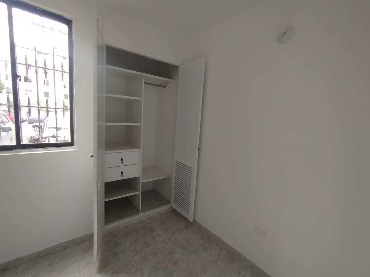 VENTA APARTAMENTO CONJUNTO PRIMERO DE MAYO 1ER PISO SUR DE CALI