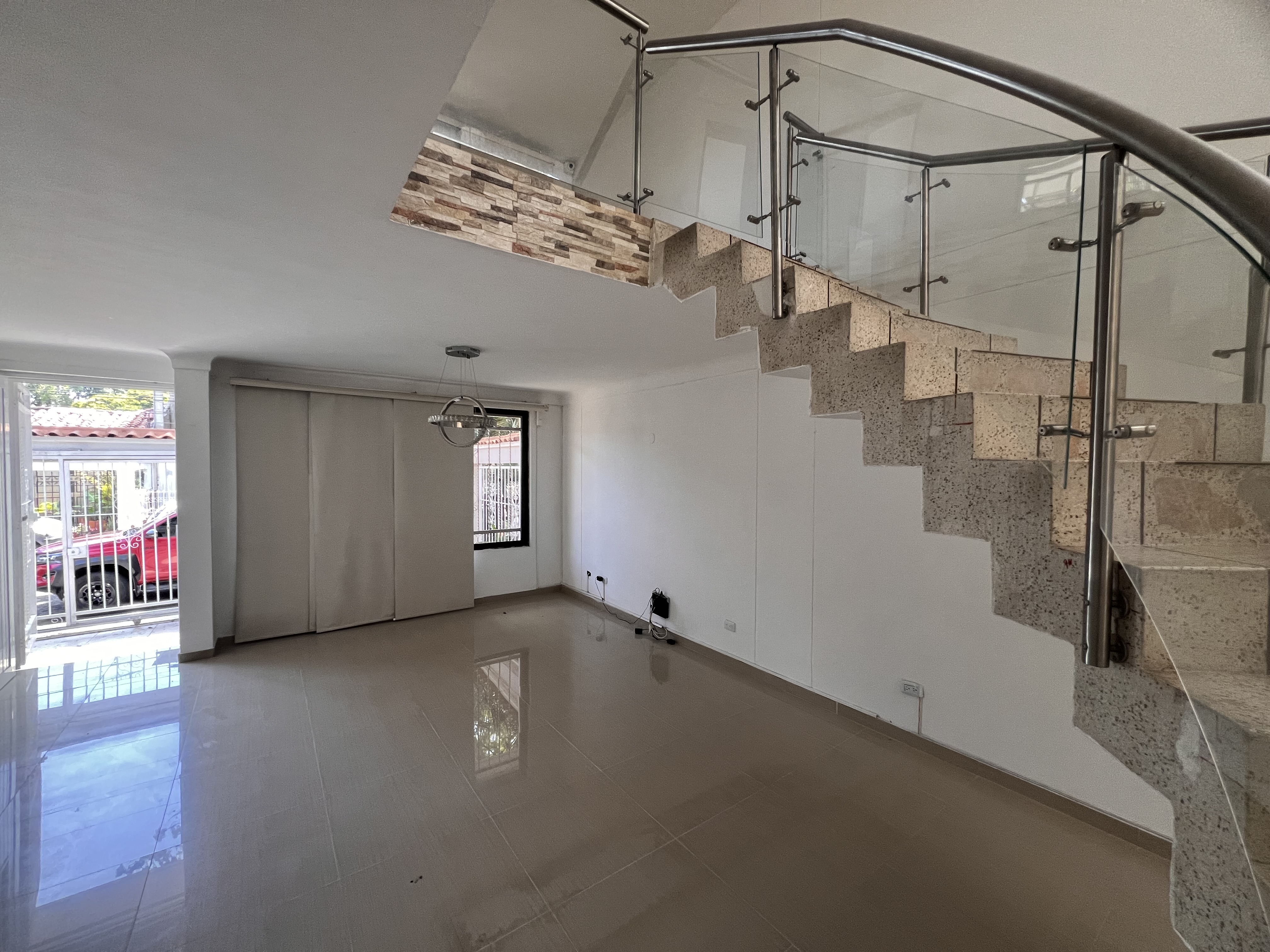 venta de casa externa en pampa linda, sur central