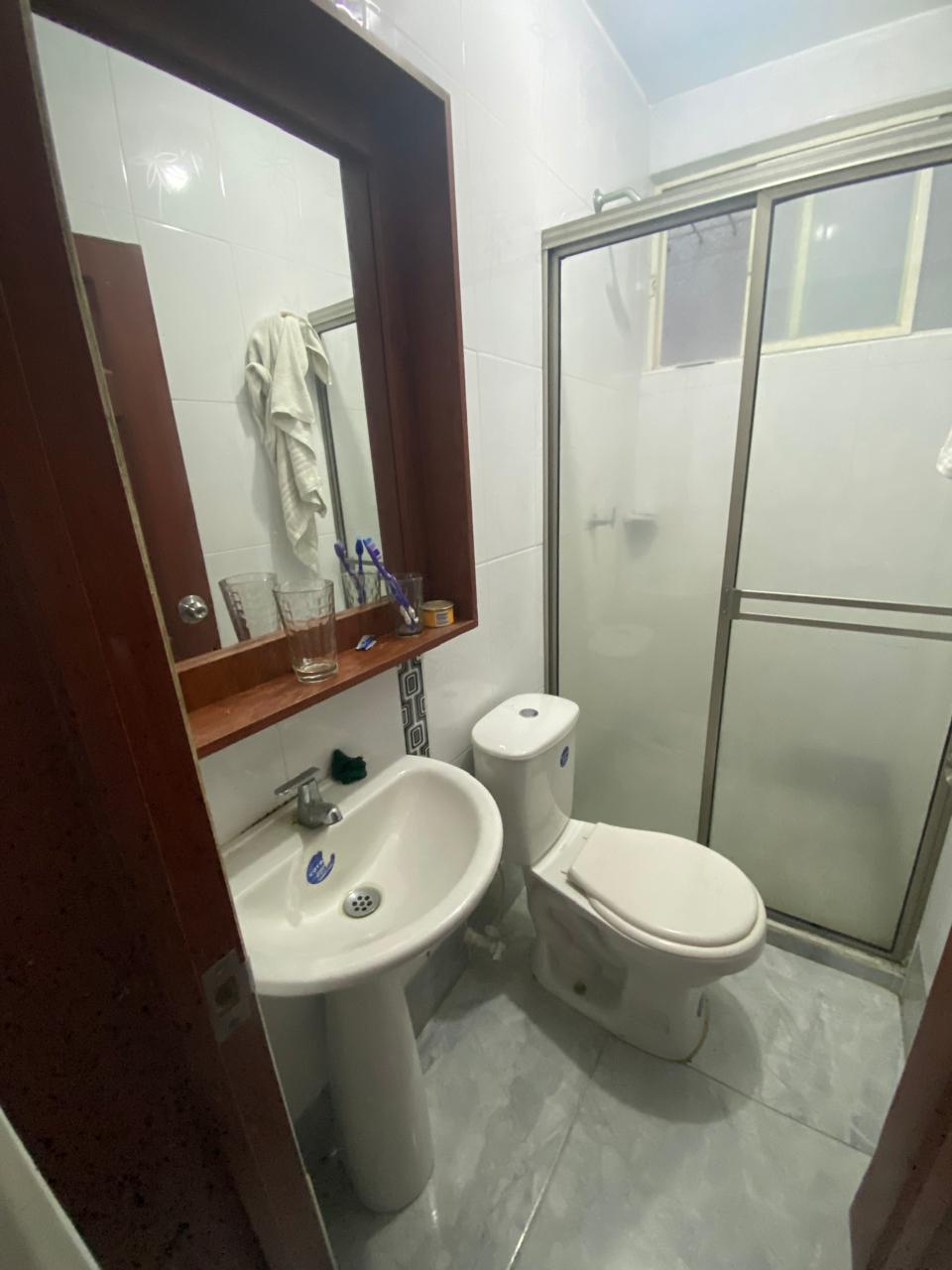 VENTA DE CASA UNIFAMILIAR EN CIUDAD 2000