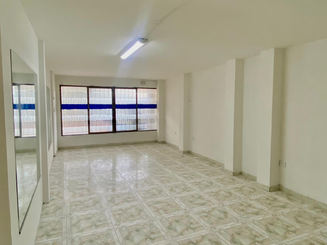 CASA ESQUINERA EN EL LIDO