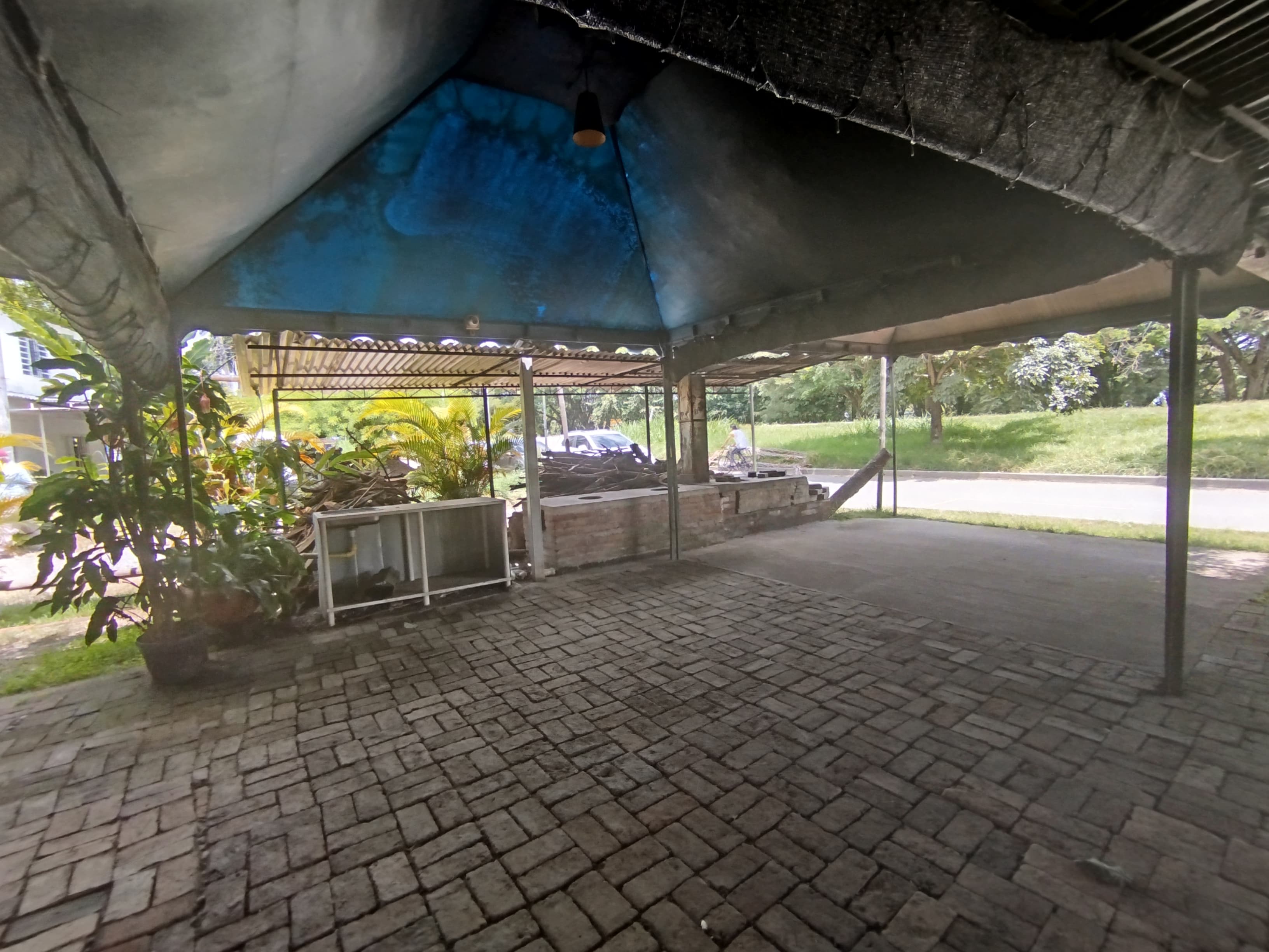 VENTA CASA COMERCIAL FRENTE A LA CARRETERA CENTRAL EL CERRITO CH