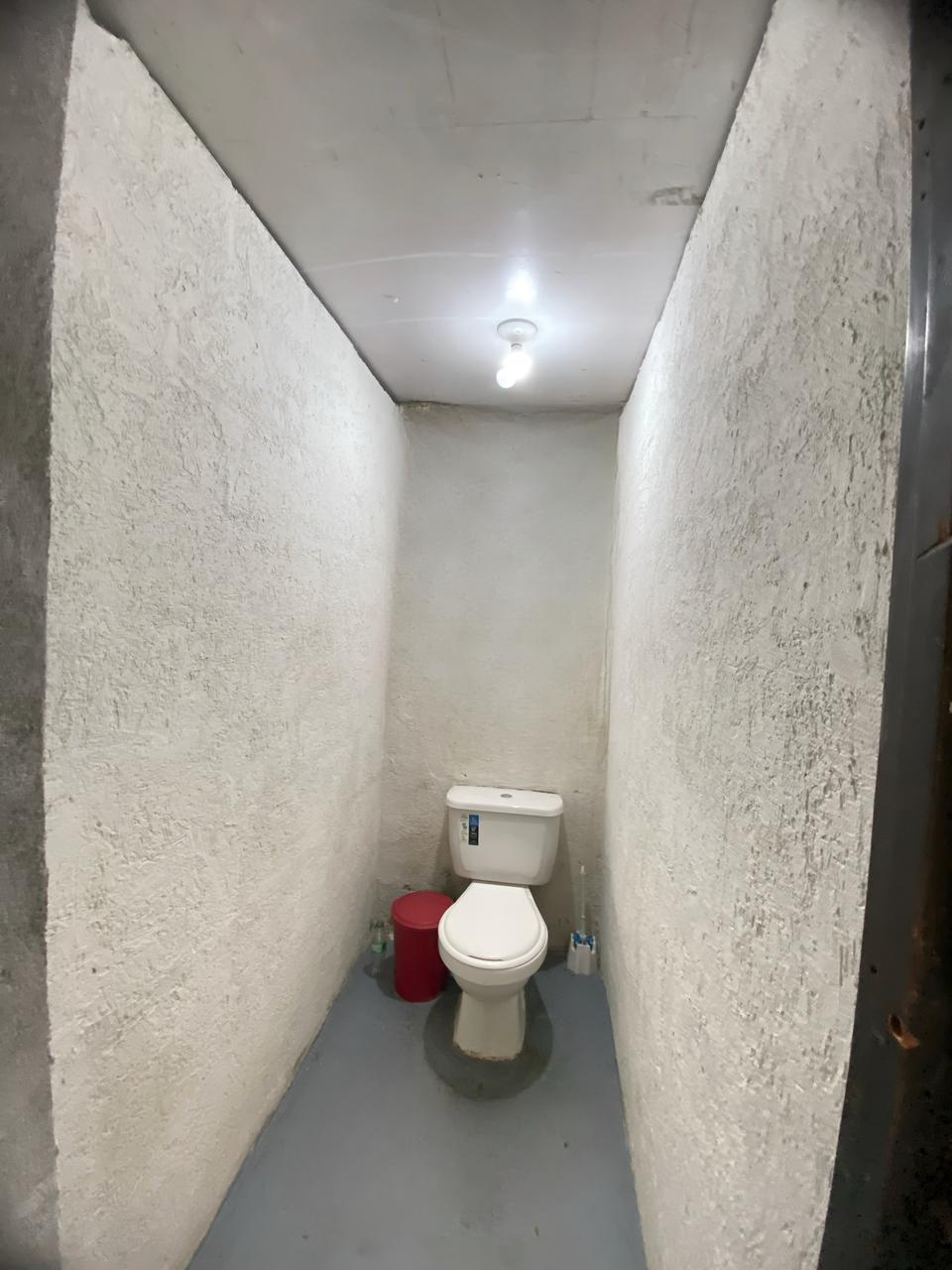 SE VENDE BODEGA DE 861MTS EN EL TRONCAL