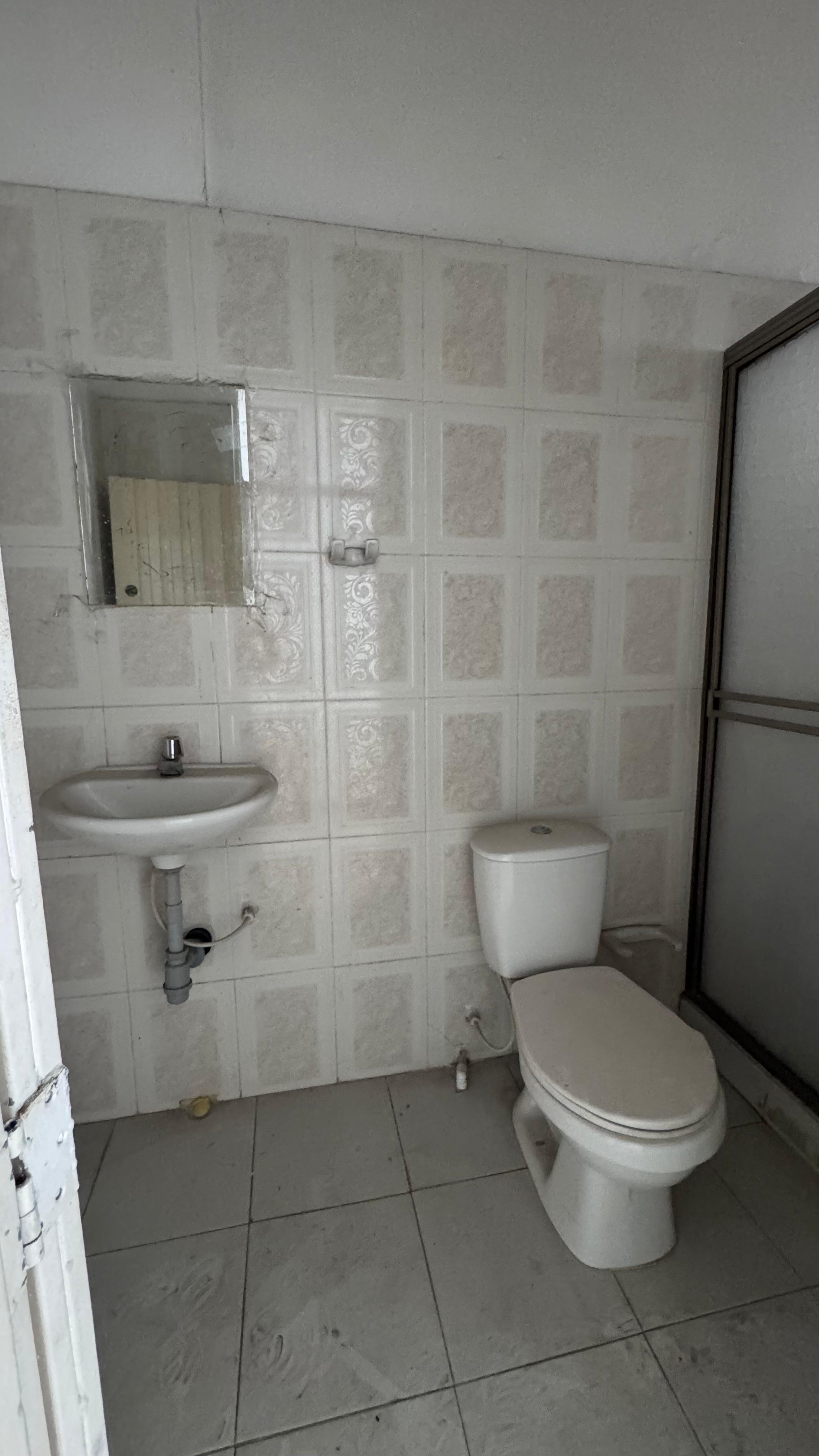 VENTA CASA BARRIO SANTA ELENA