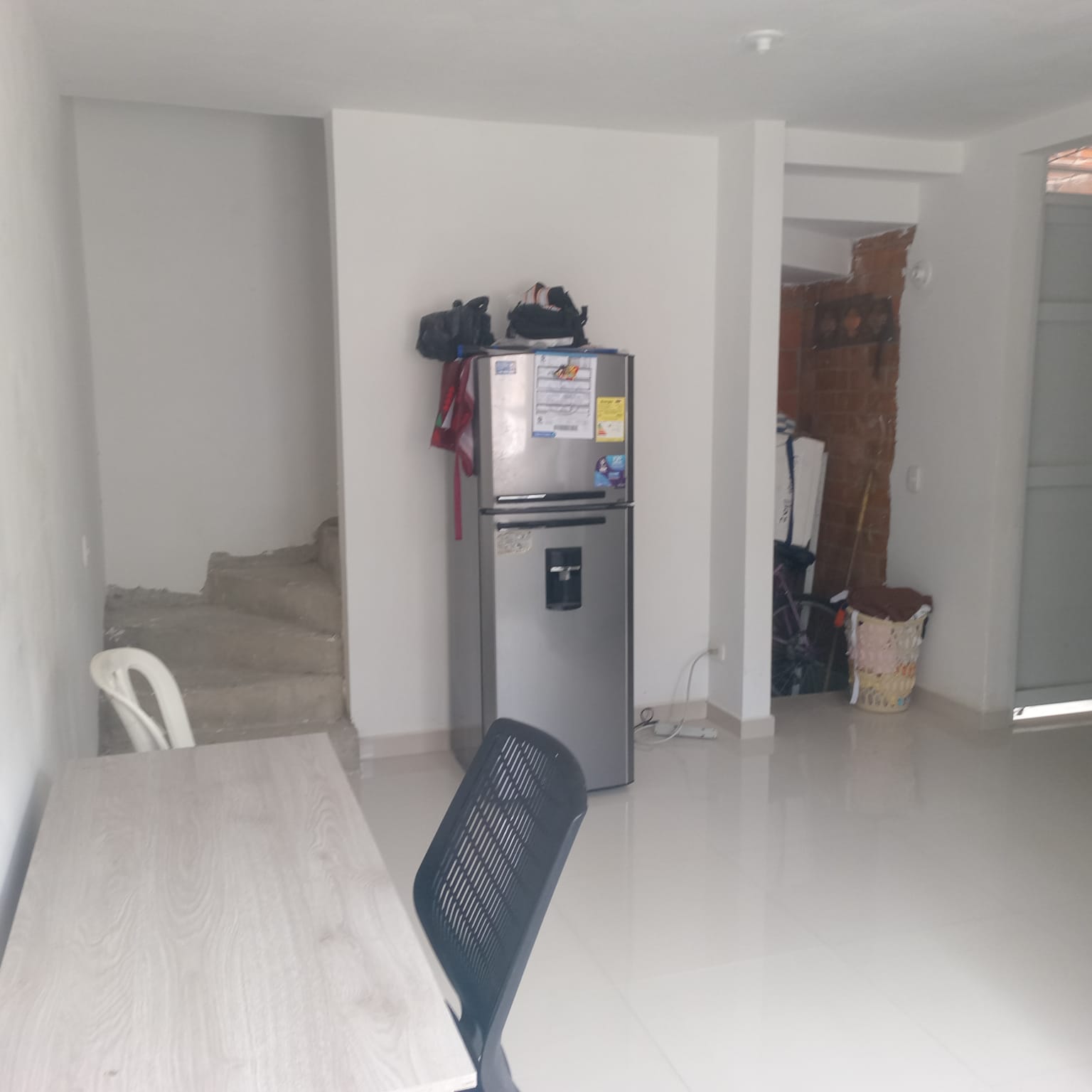 VENTA CASA 3 PISOS B. EDEN DEL PARQUE JAMUNDI CH
