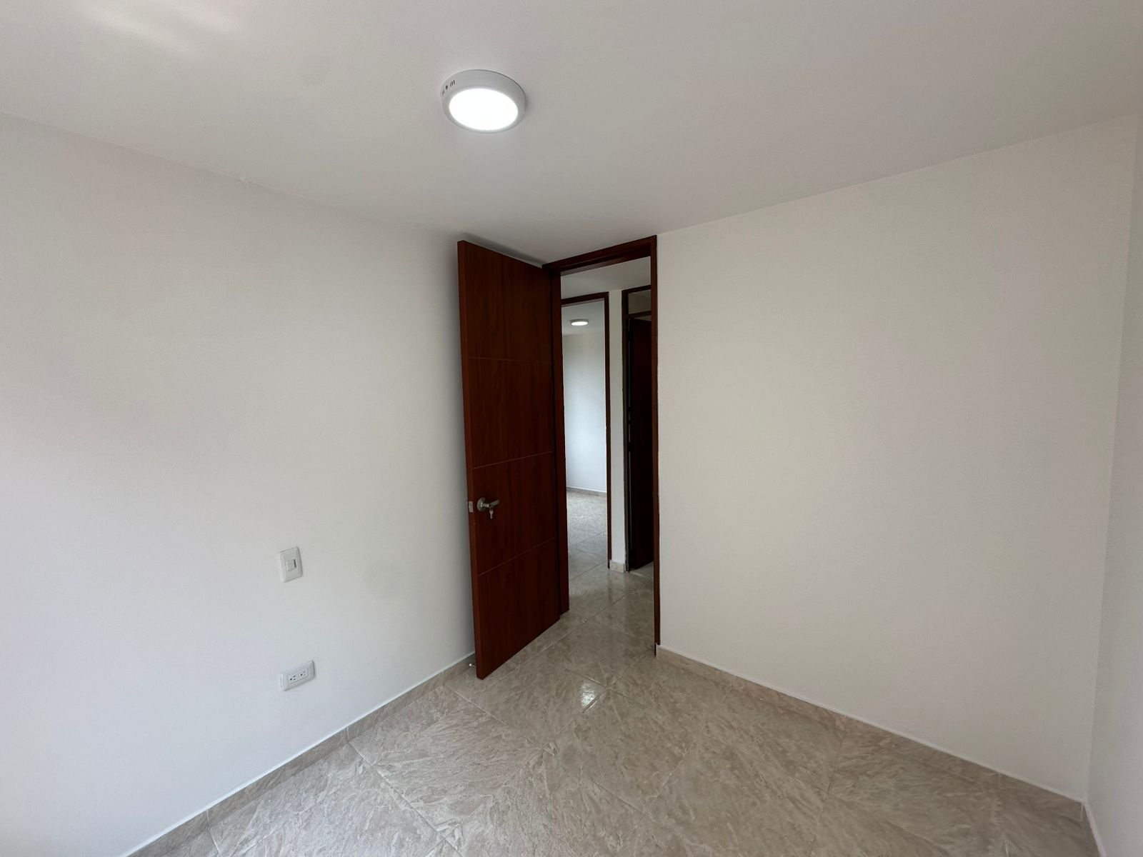 VENDO APARTAMENTO EN RESERVA DE MELENDEZ