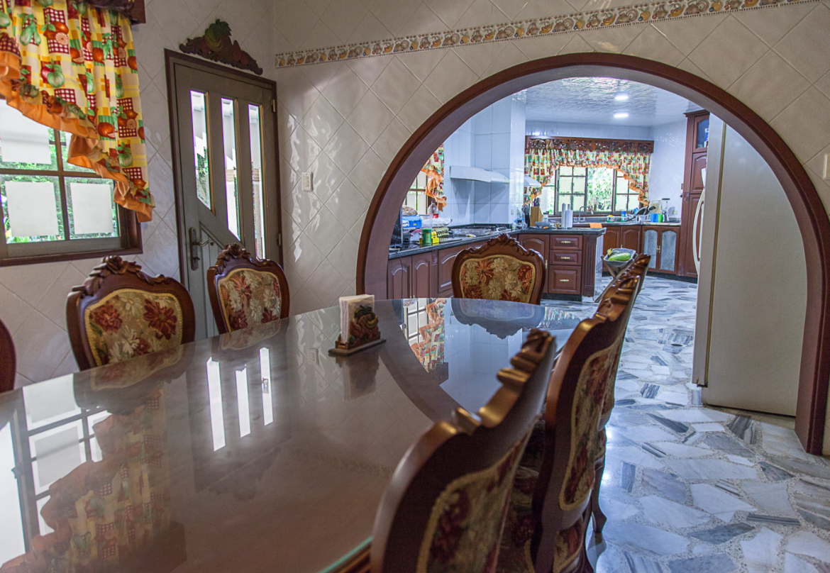 SE VENDE Y SE ALQUILA CASA CAMPESTRE EXTERNA EN PANCE