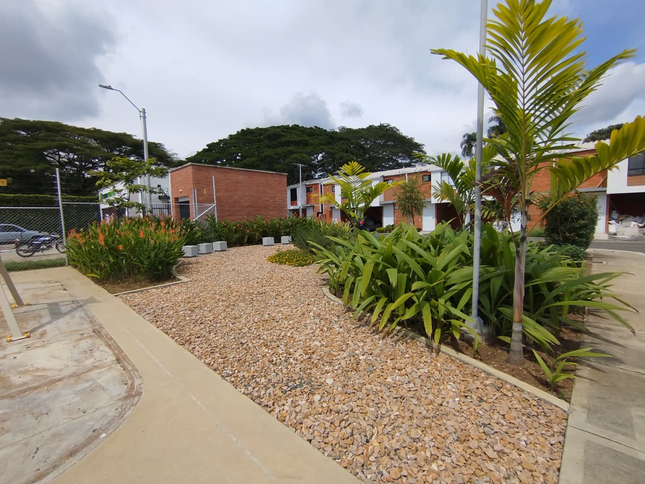 VENTA CASA OBRA GRIS CONJUNTO RES. ENTREVIENTOS JAMUNDI CH