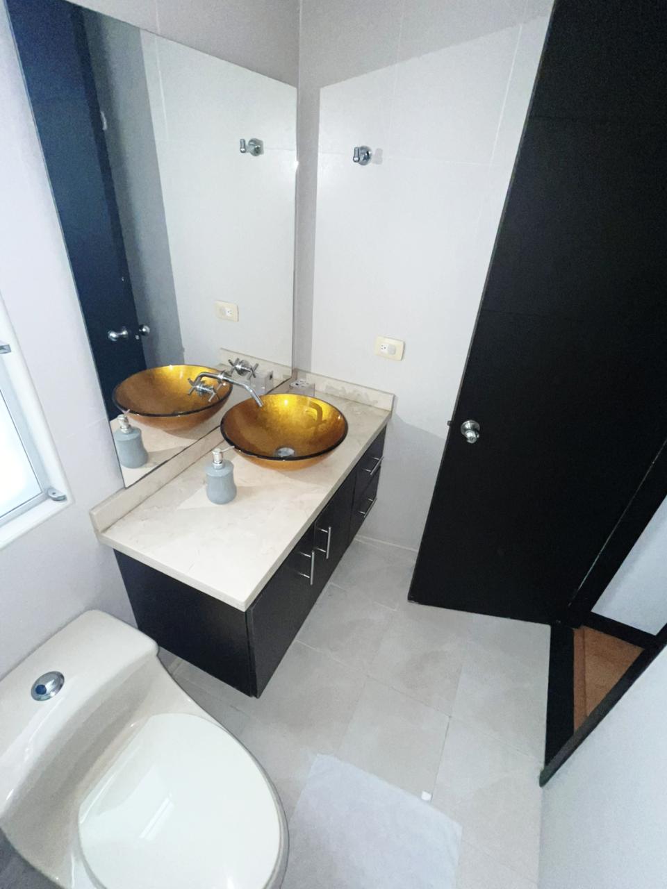 VENDO APARTAMENTO PRIMER PISO CON TERRAZA EN INGENIO