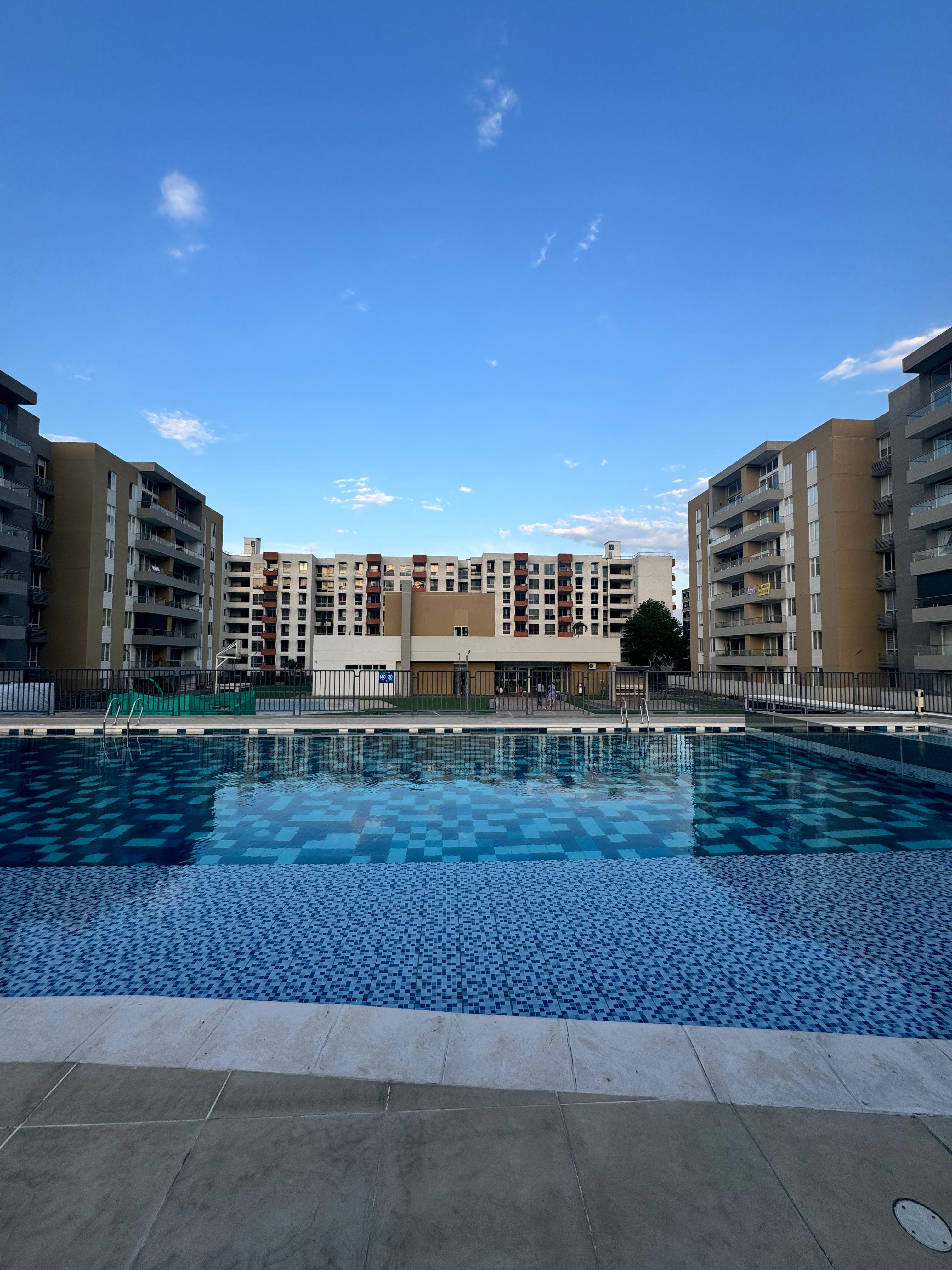 VENTA DE APARTAMENTO DE LUJO EN BOCHALEMA Y y K CALI SUR