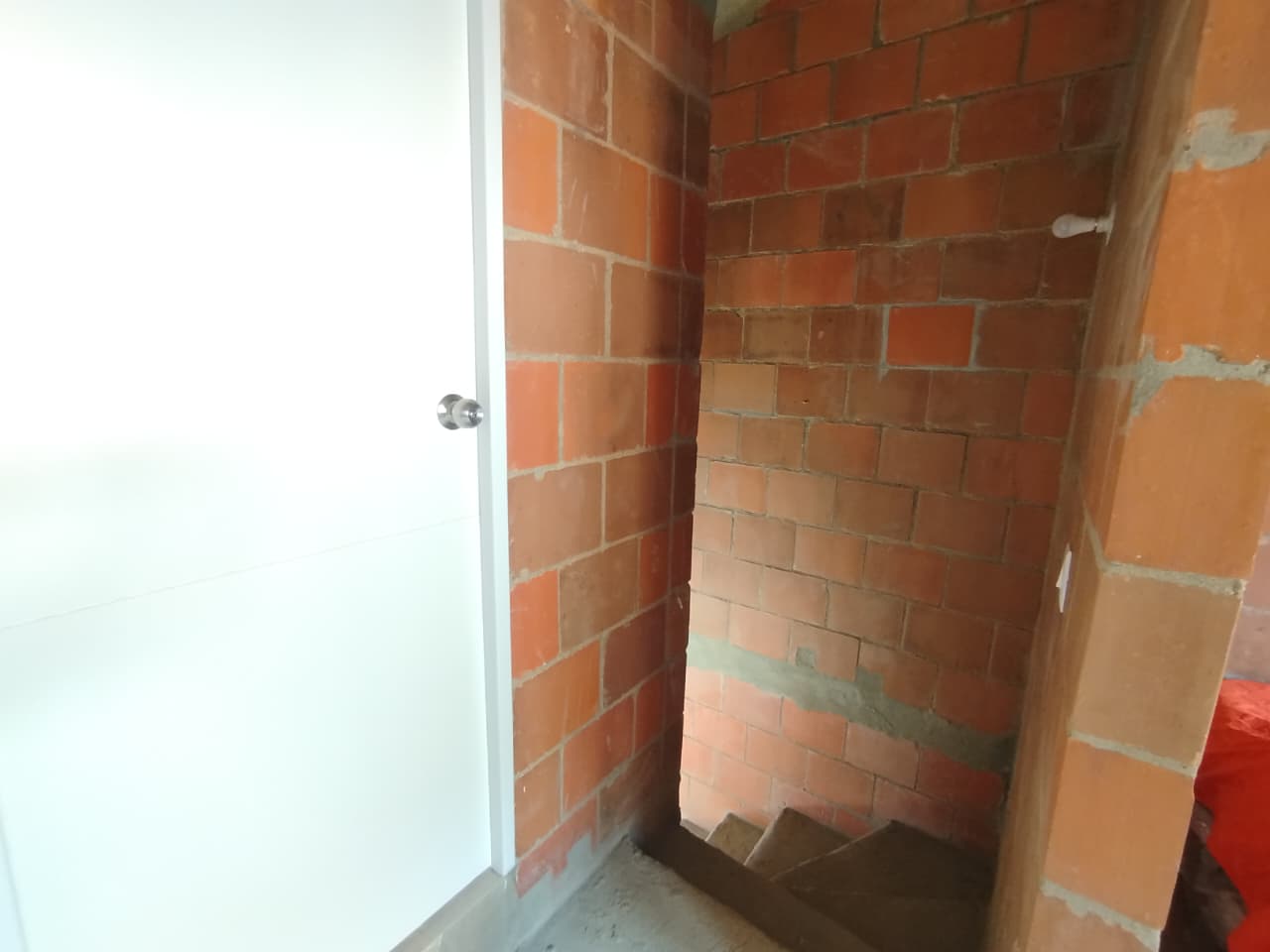 VENTA CASA OBRA GRIS CONJUNTO RES. ENTREVIENTOS JAMUNDI CH