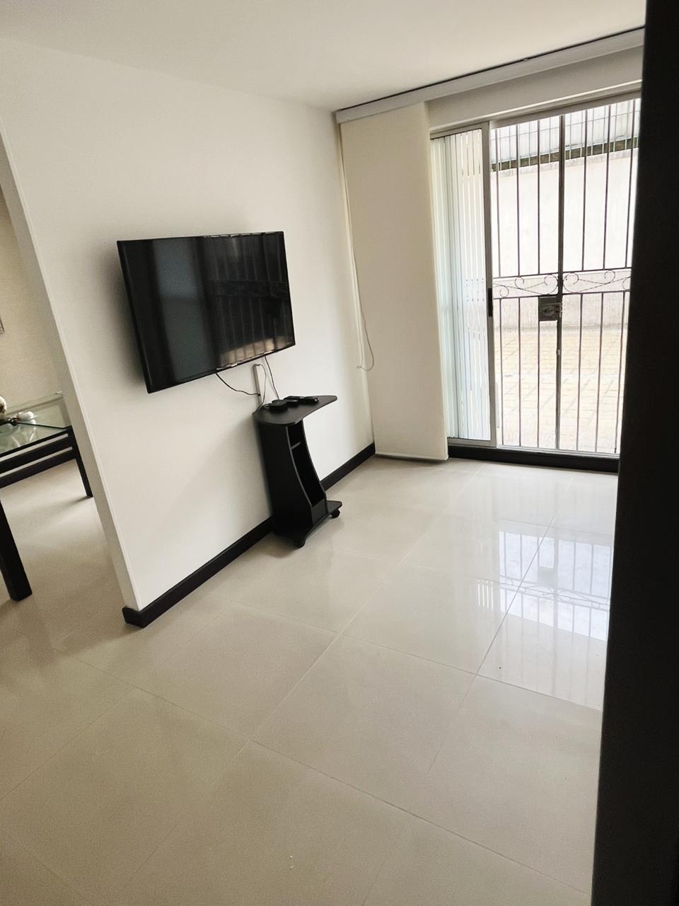 VENDO APARTAMENTO PRIMER PISO CON TERRAZA EN INGENIO