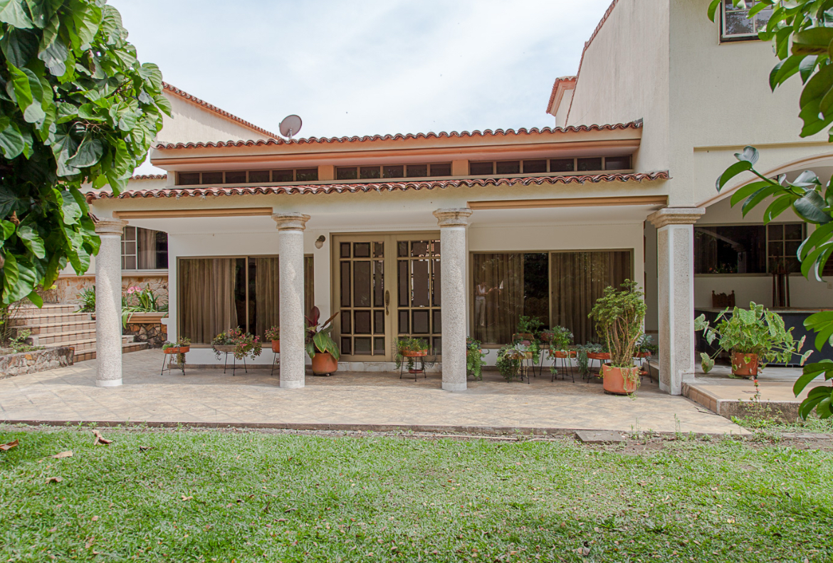 SE VENDE Y SE ALQUILA CASA CAMPESTRE EXTERNA EN PANCE