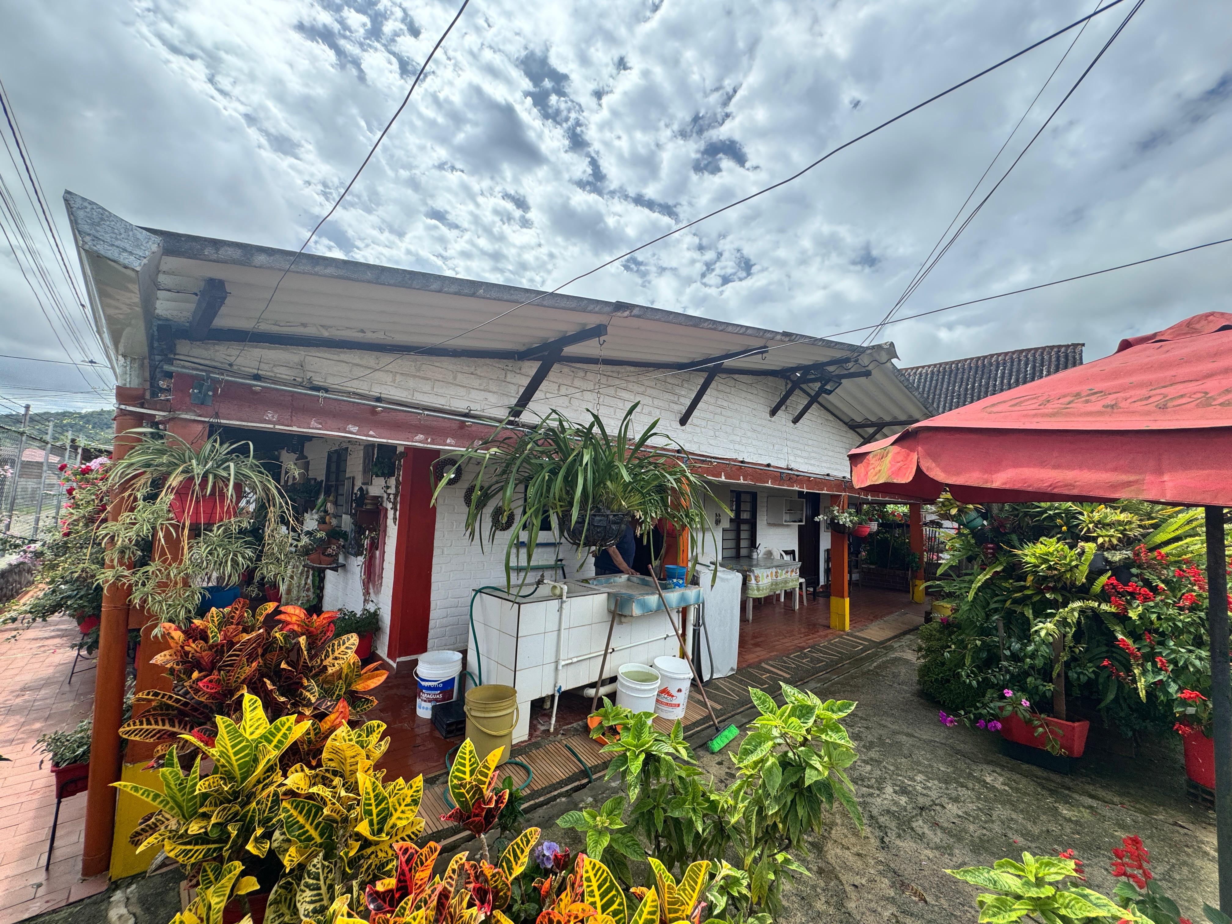 VENTA DE CASA CAMPESTRE EN EL QUEREMAL YK