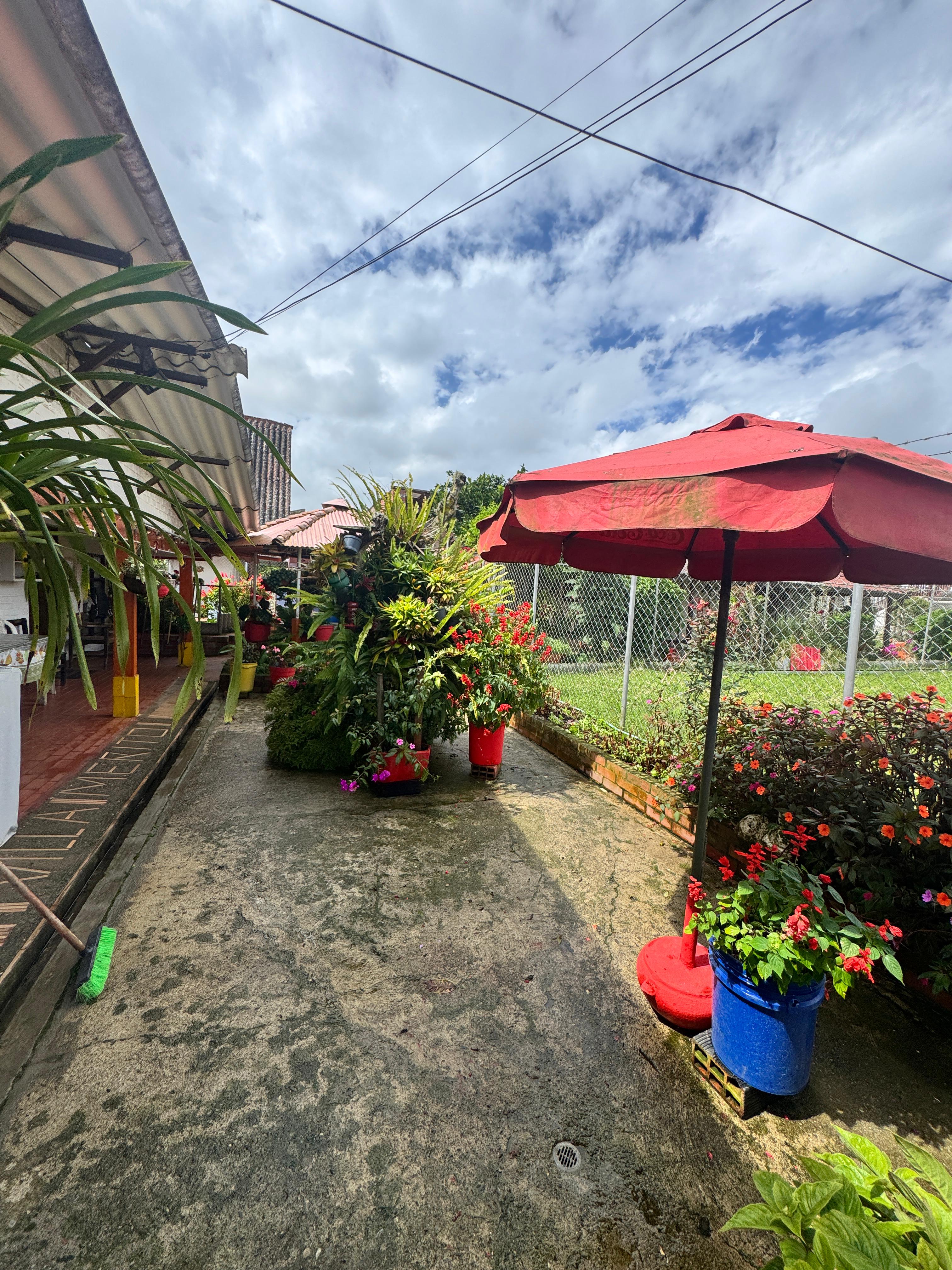 VENTA DE CASA CAMPESTRE EN EL QUEREMAL YK