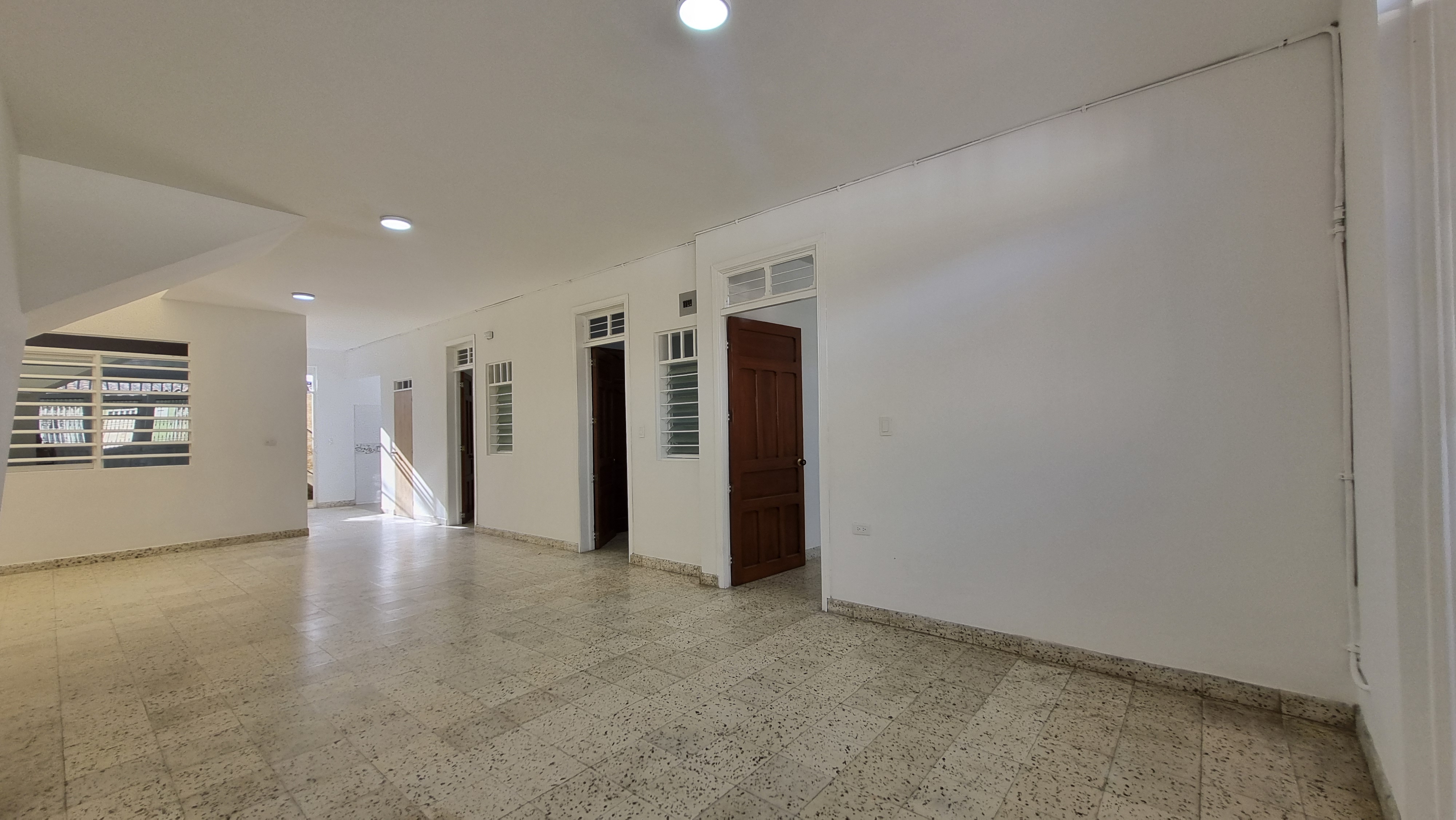 VENTA DE CASA EN SANTA BÁRBARA BUGA W9910624 ISA