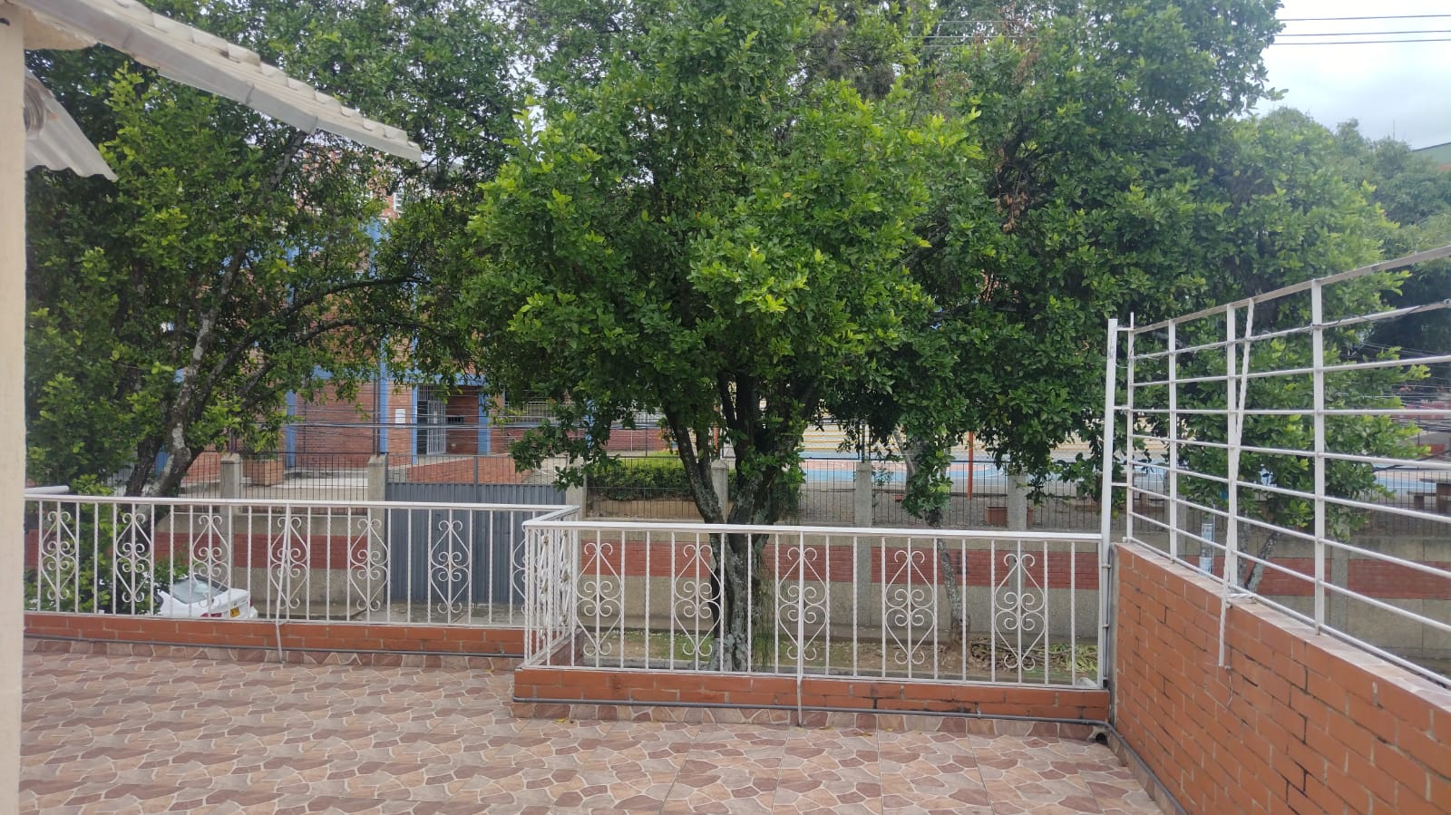 SE VENDE CASA BARRIO SANTA ISABEL