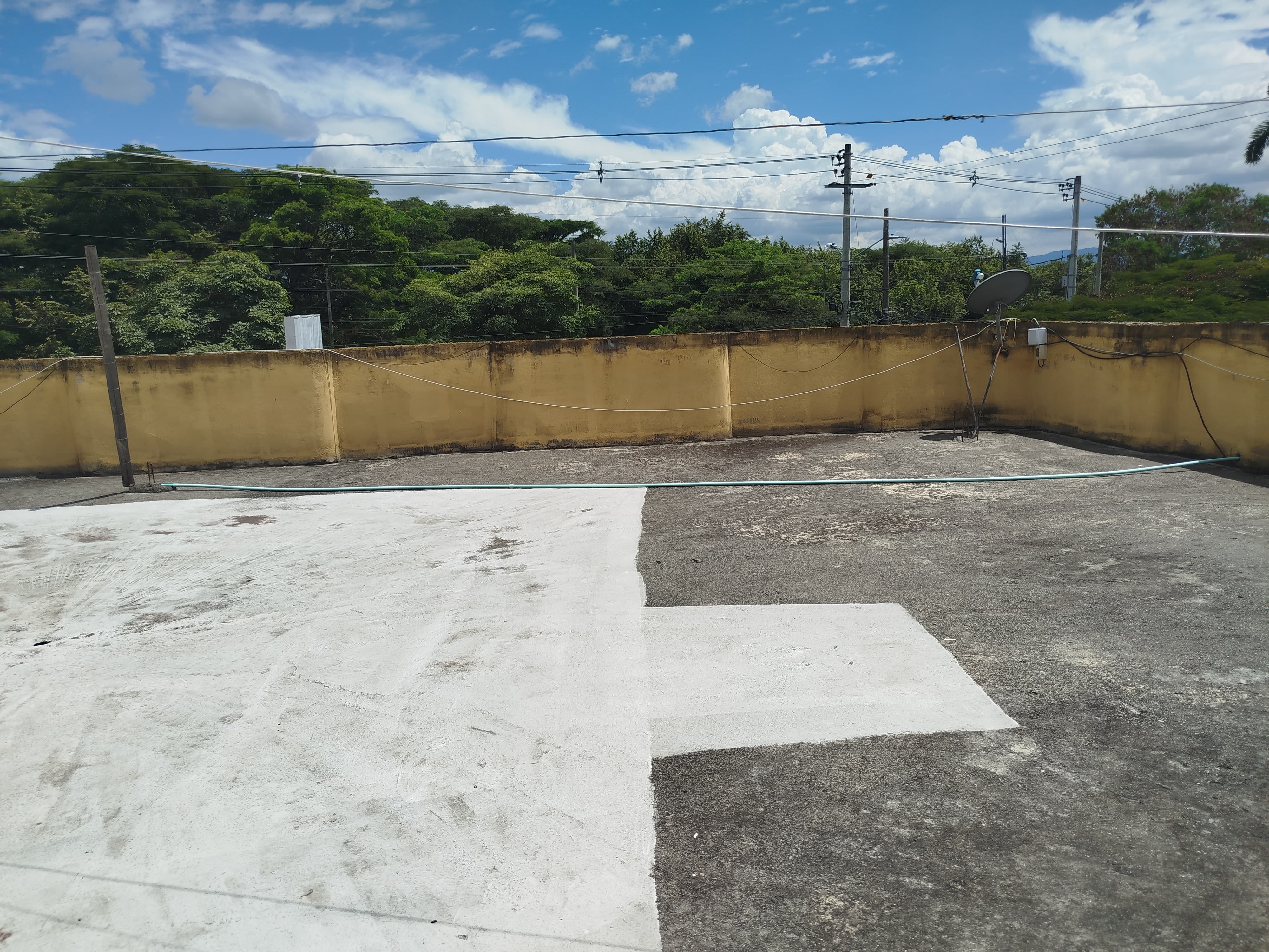 VENTA CASA COMERCIAL FRENTE A LA CARRETERA CENTRAL EL CERRITO CH