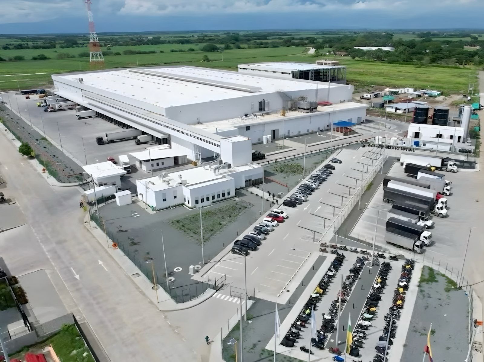LOTE INDUSTRIAL DE 10.000MTS A 10 MINUTOS DEL AEROPUERTO DE PALMIRA