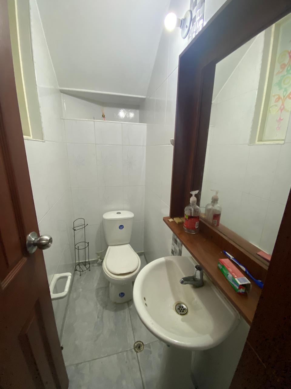 VENTA DE CASA UNIFAMILIAR EN CIUDAD 2000