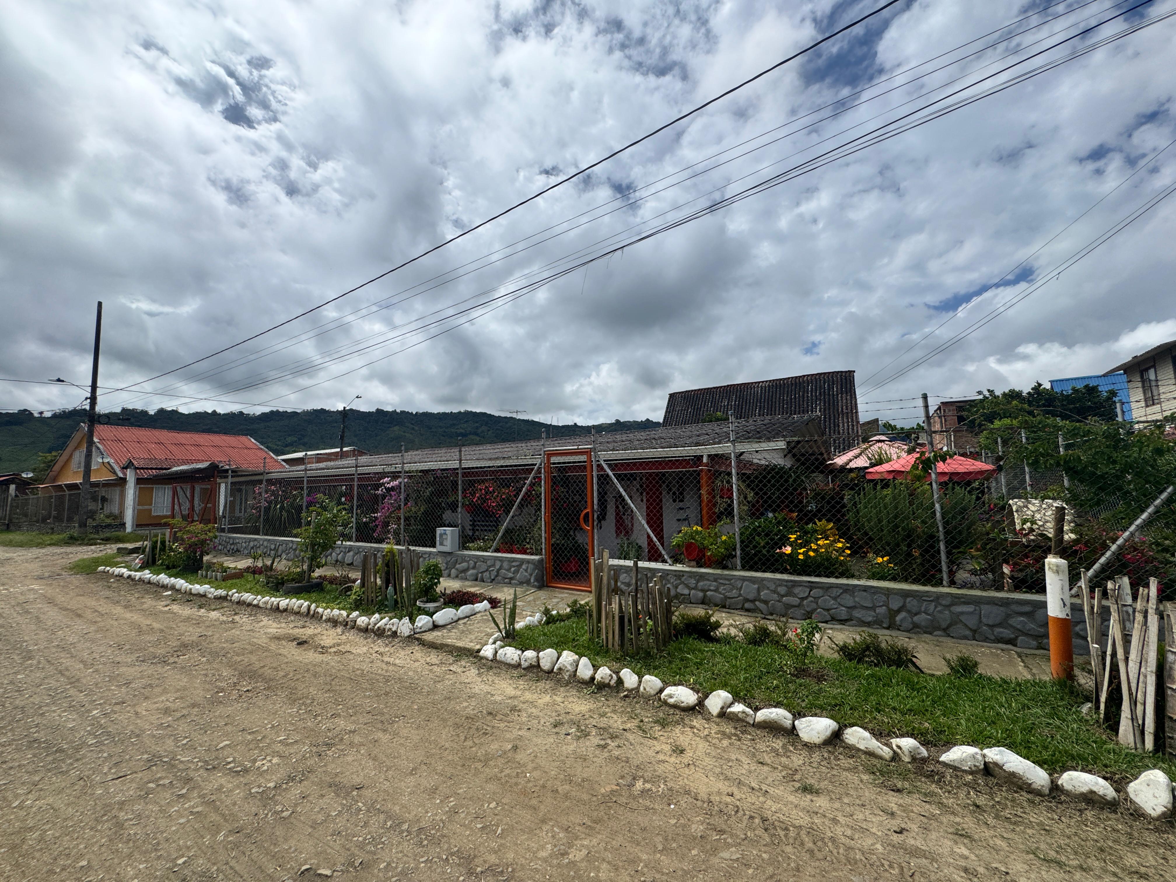 VENTA DE CASA CAMPESTRE EN EL QUEREMAL YK