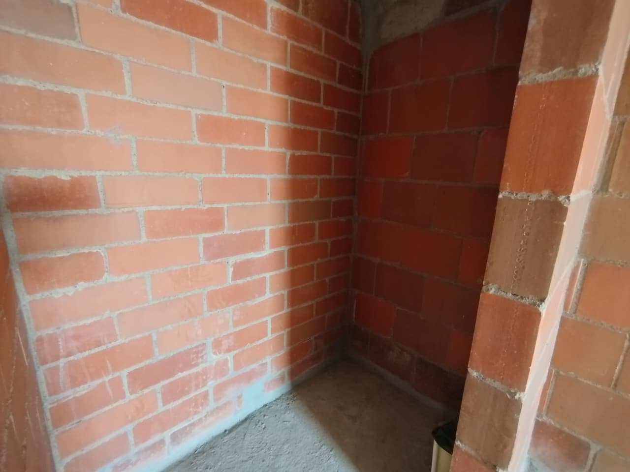 VENTA CASA OBRA GRIS CONJUNTO RES. ENTREVIENTOS JAMUNDI CH