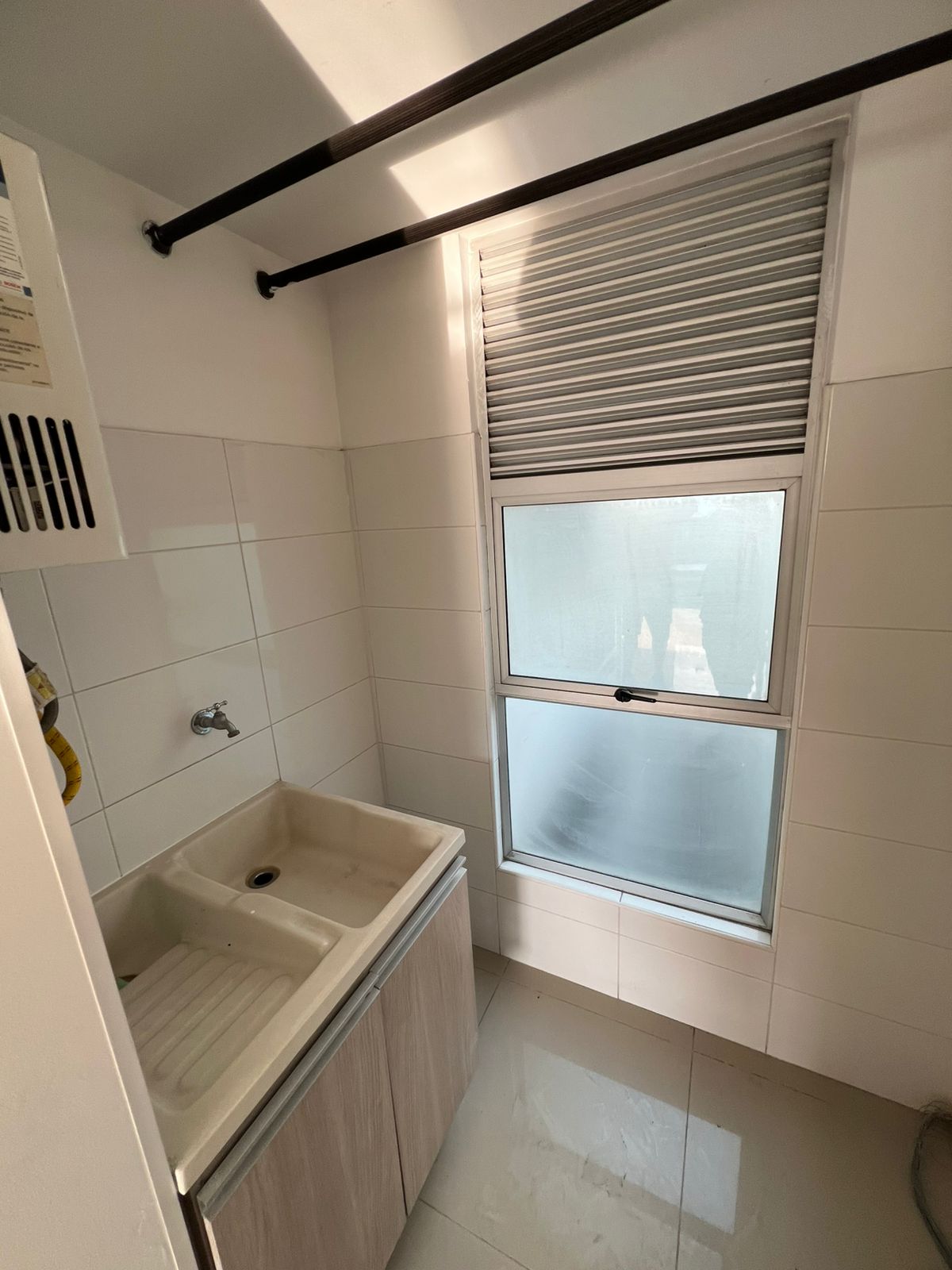 VENTA DE APARTAMENTO KERETARO DEL VIENTO, LA FLORA - CALI.