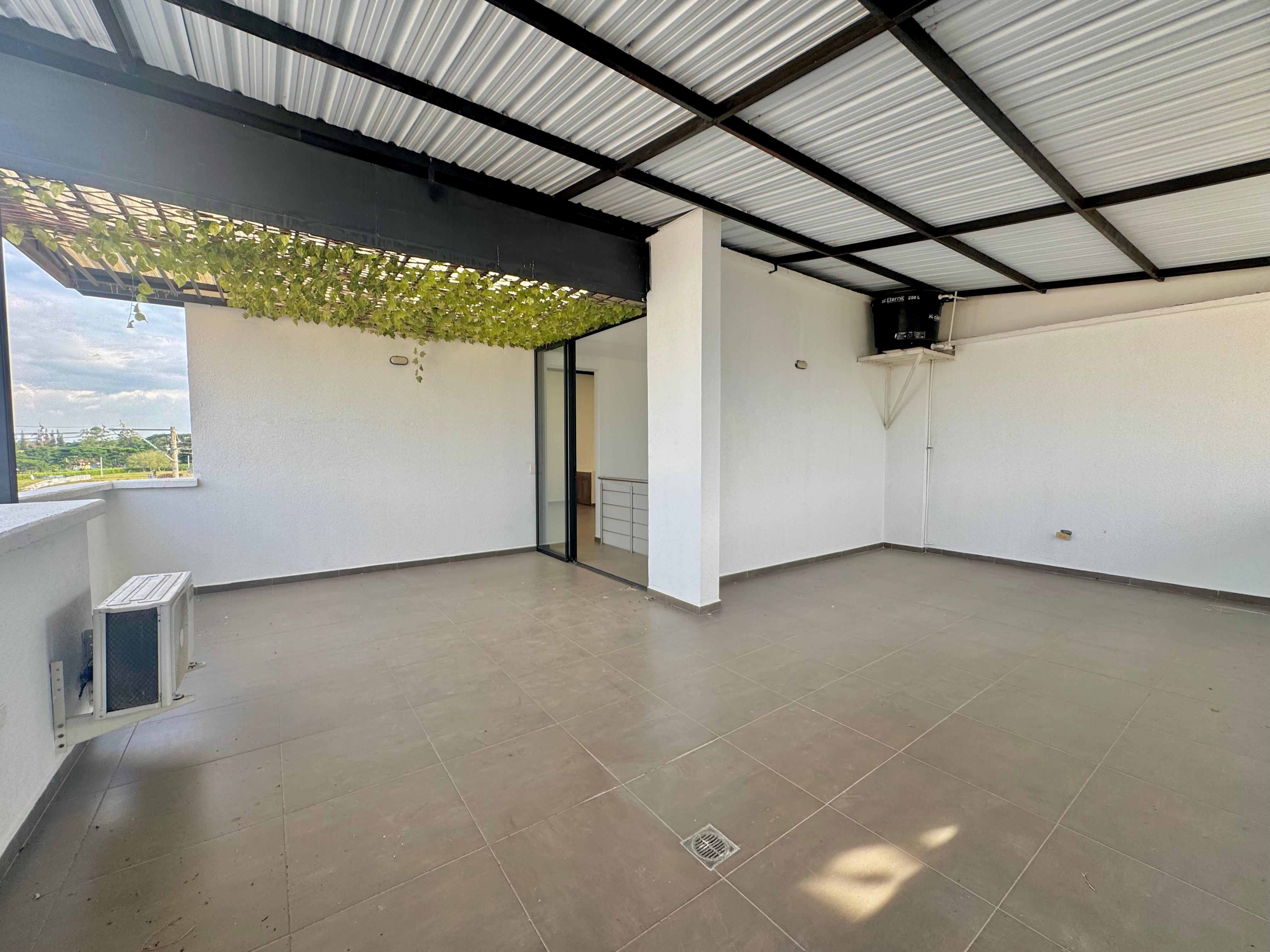 CASA EN MANANTIAL DE LAS MERCEDES