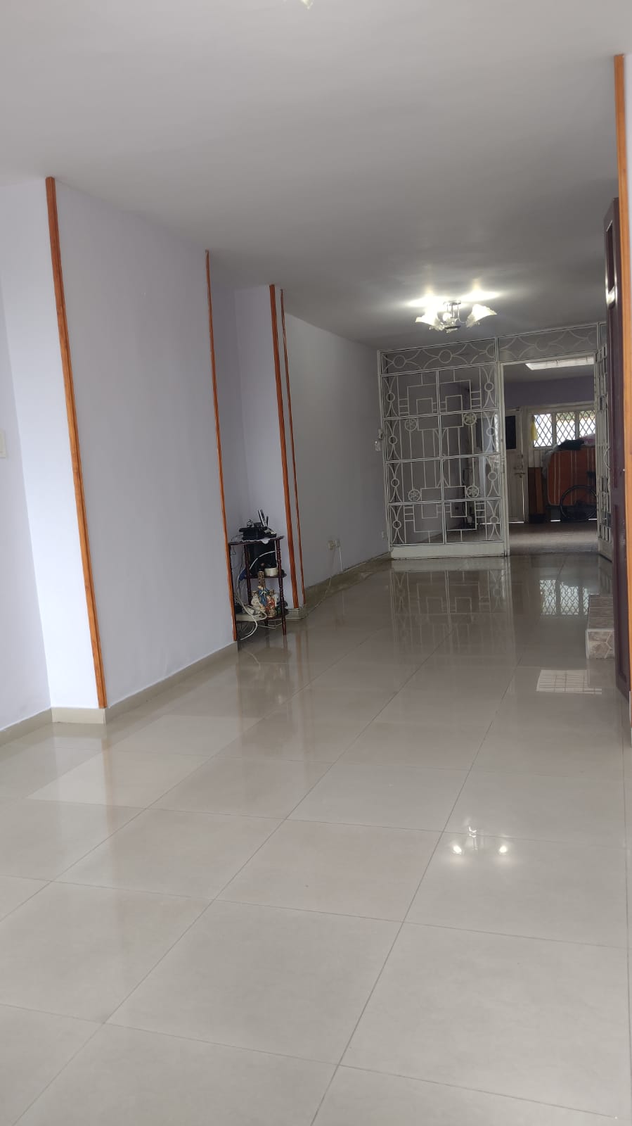 SE VENDE CASA BARRIO SANTA ISABEL